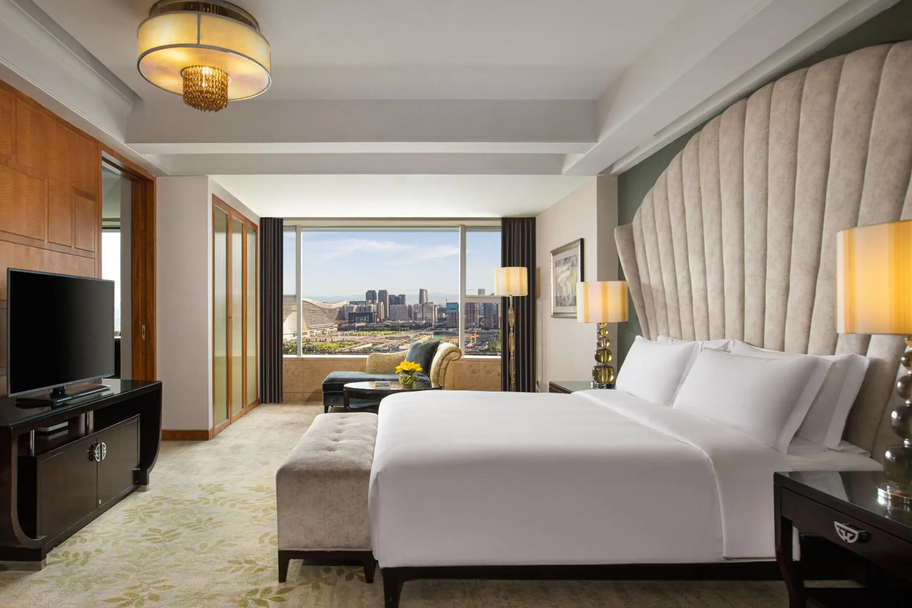 One-Bedroom Suite with Club Lounge Access in InterContinental Century City Chengdu One-Bedroom Suite with Club Lounge Access in InterContinental Century City Chengdu