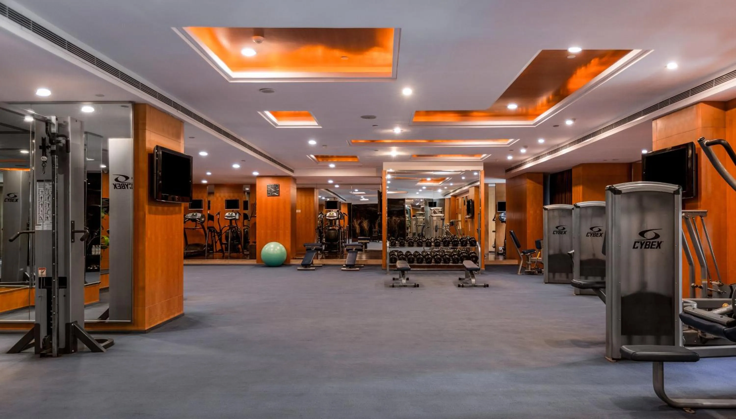Fitness centre/facilities in InterContinental Century City Chengdu