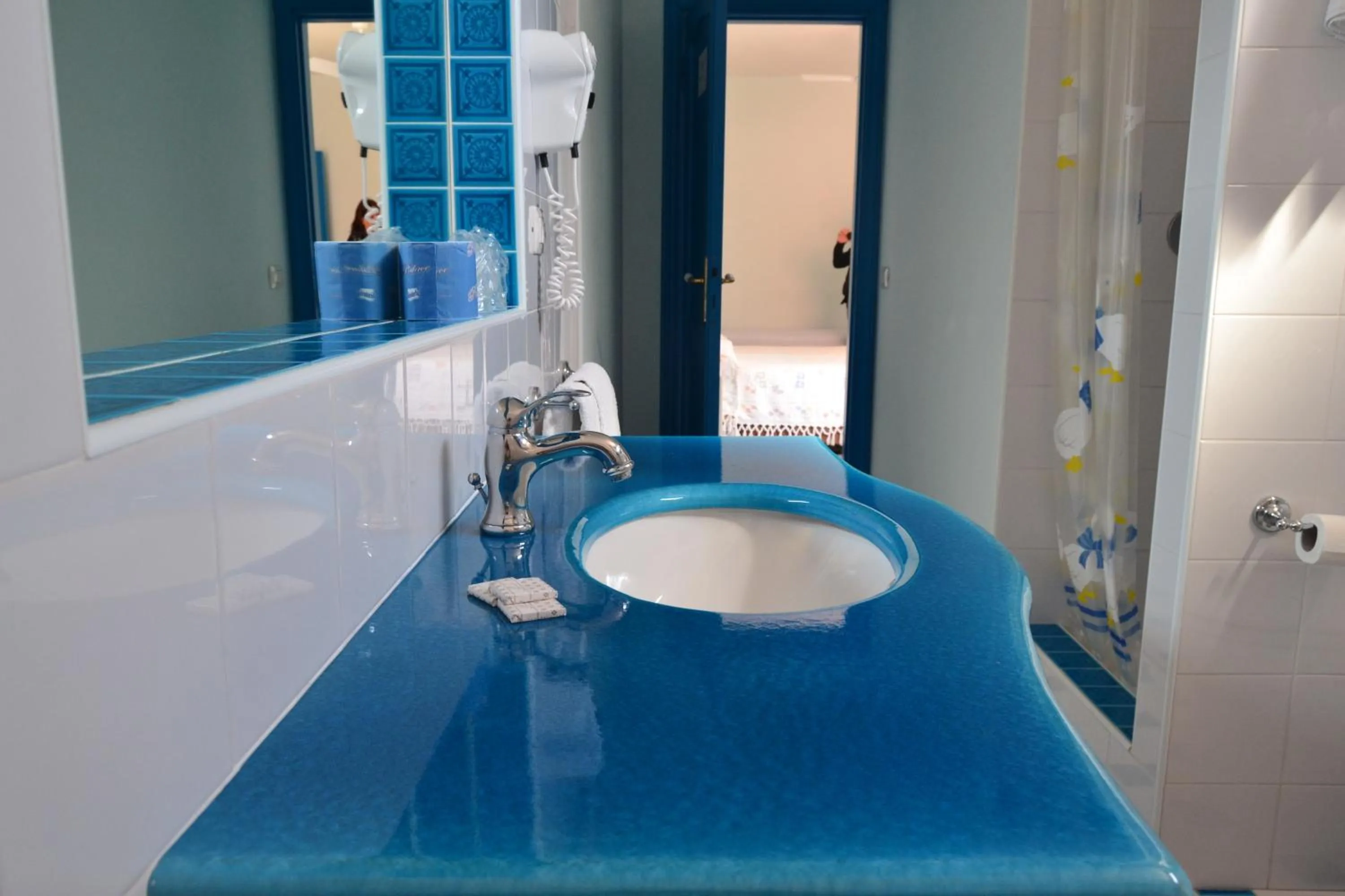 Bathroom in Hotel La Lampara