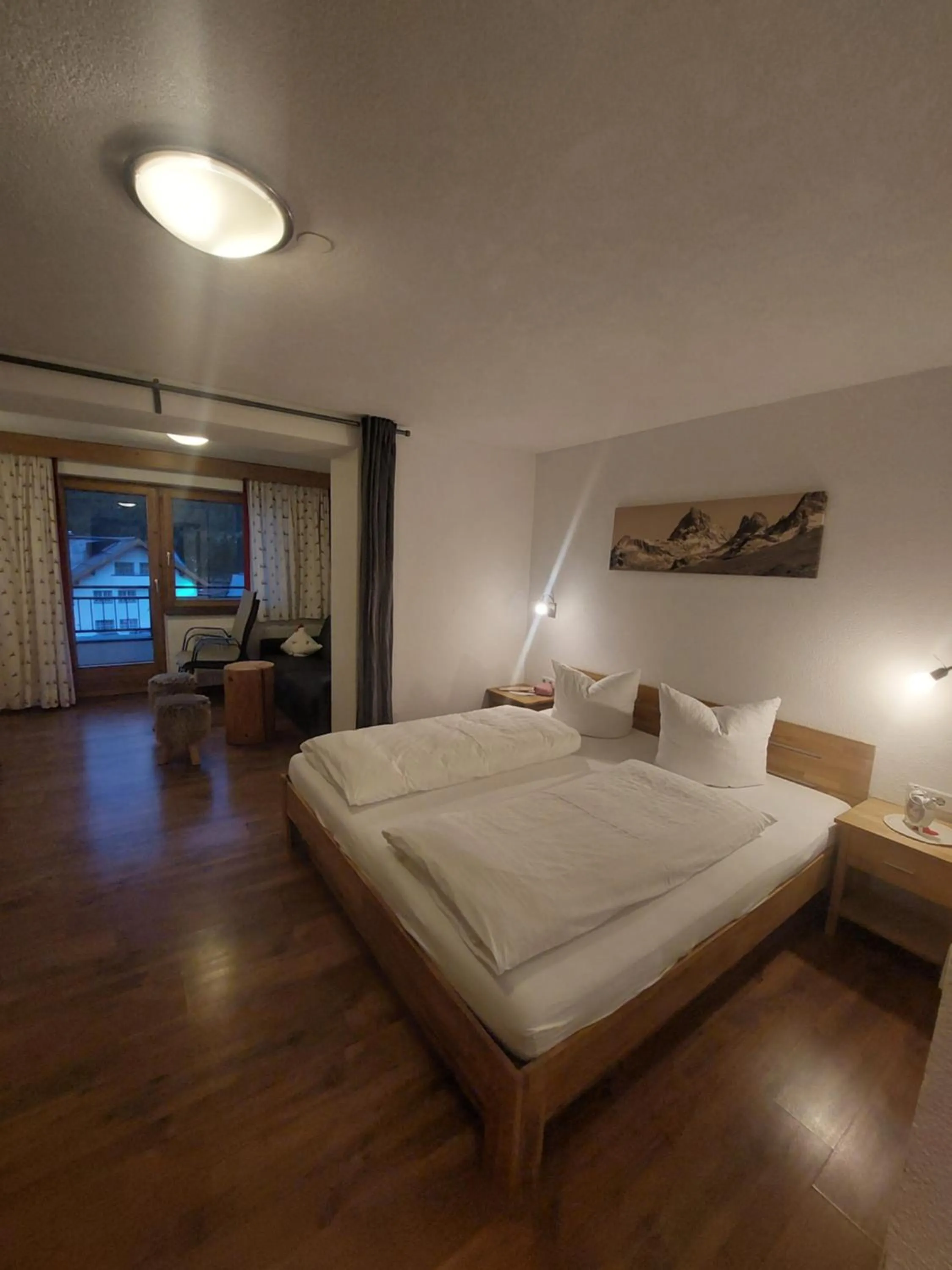 Bed in Hotel Casada - Silvretta Premium Card Betrieb