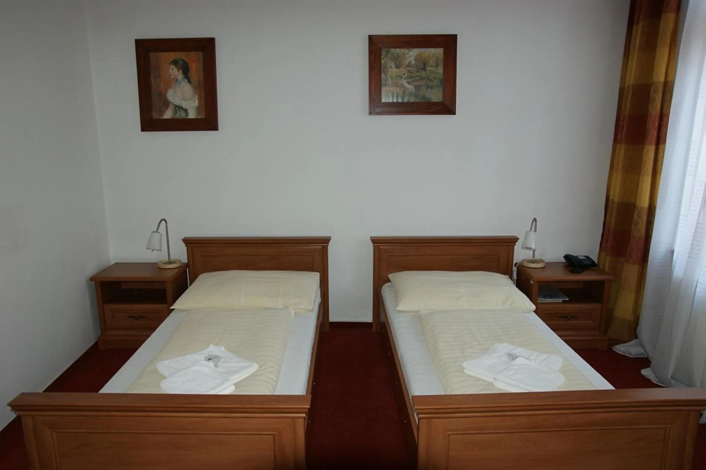 Bedroom, Bed in Hotel Maria