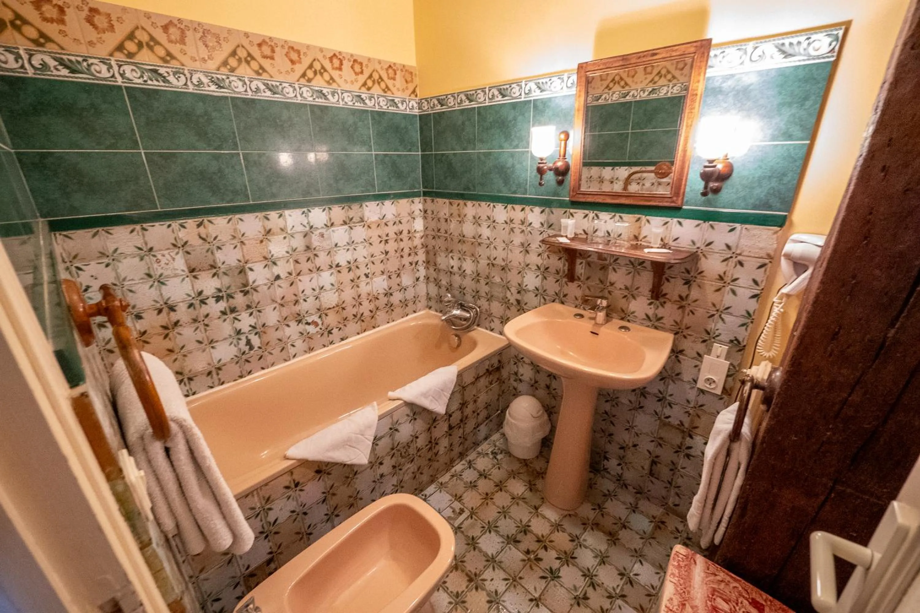 Hôtellerie de Charme Le Relais Cicero Hôtel-Jardin-Calme-Verdure-Centre