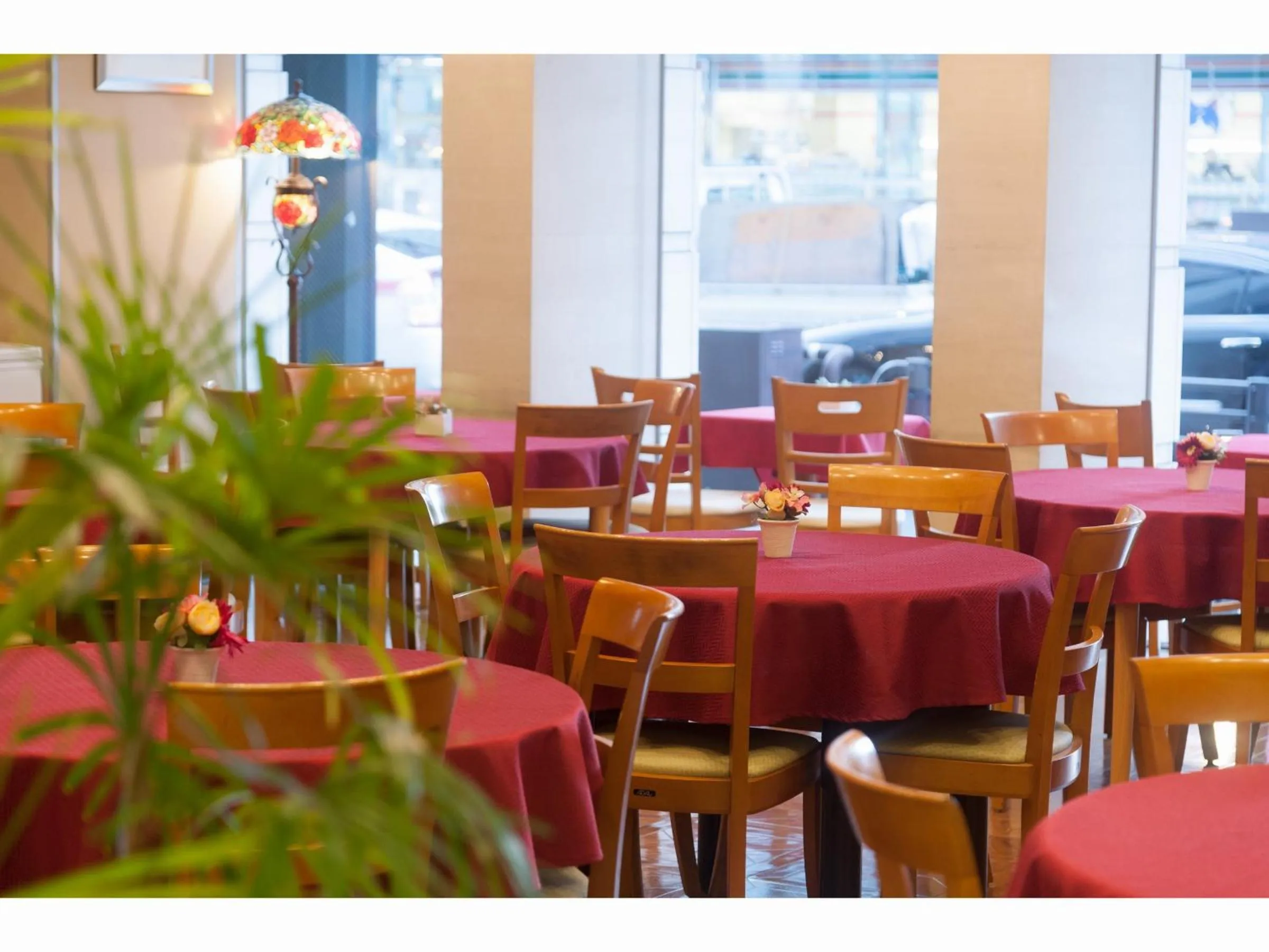 Restaurant/places to eat in Benikea Calton Hotel Fukuoka Tenjin