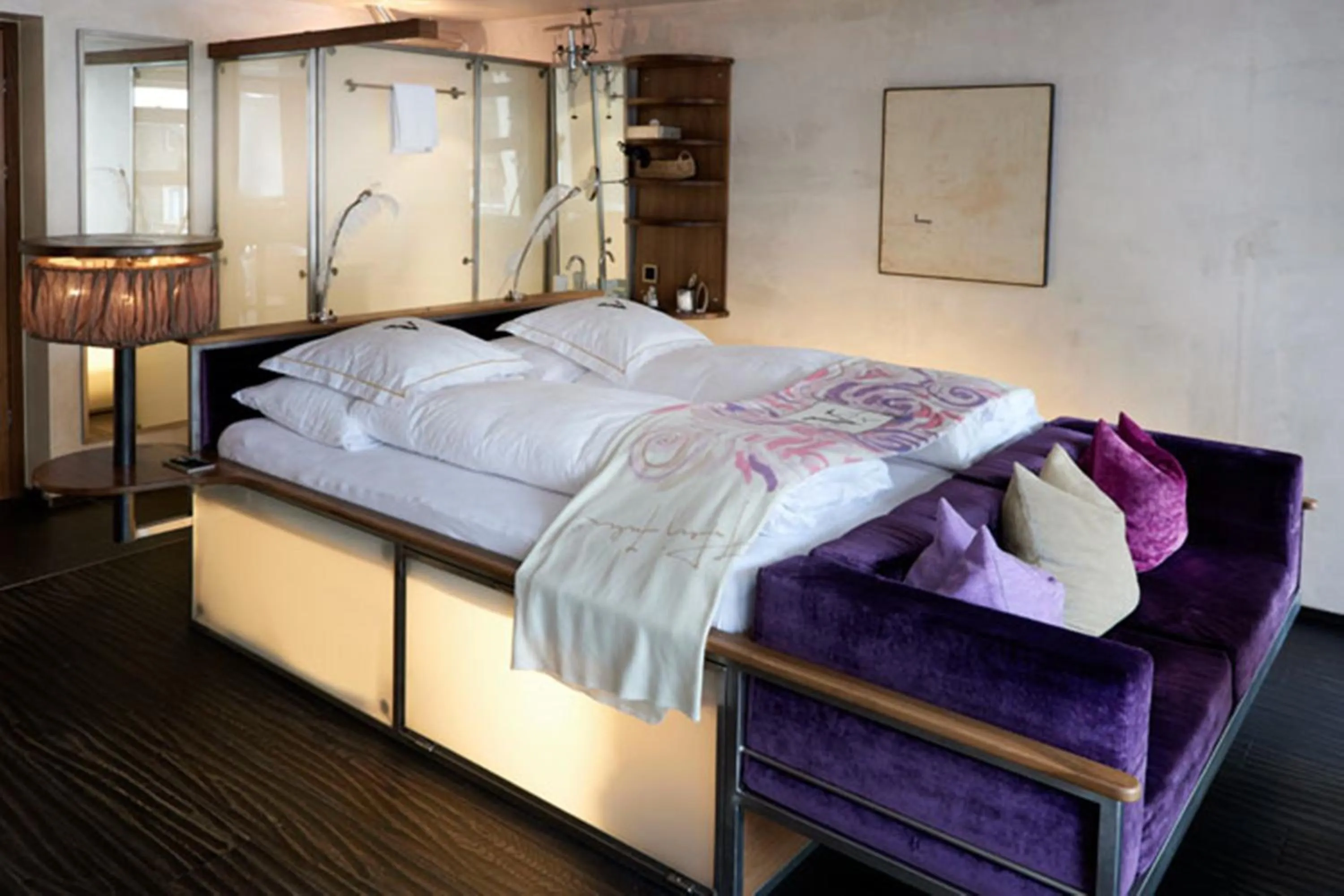 Shower, Bed in Backstage Boutique SPA Hotel