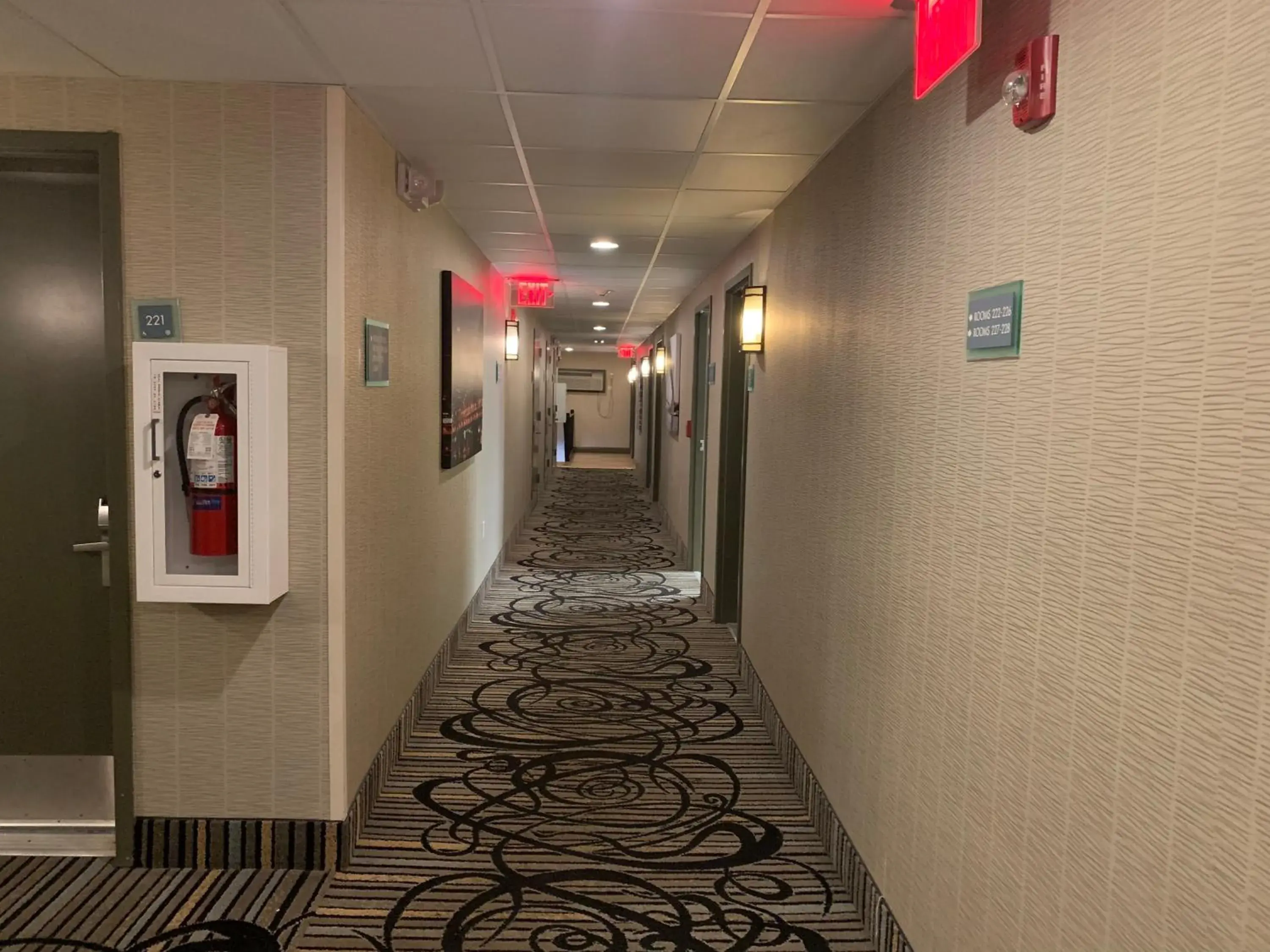 Property building in Red Carpet Inn Elmwood Property building in Red Carpet Inn Elmwood