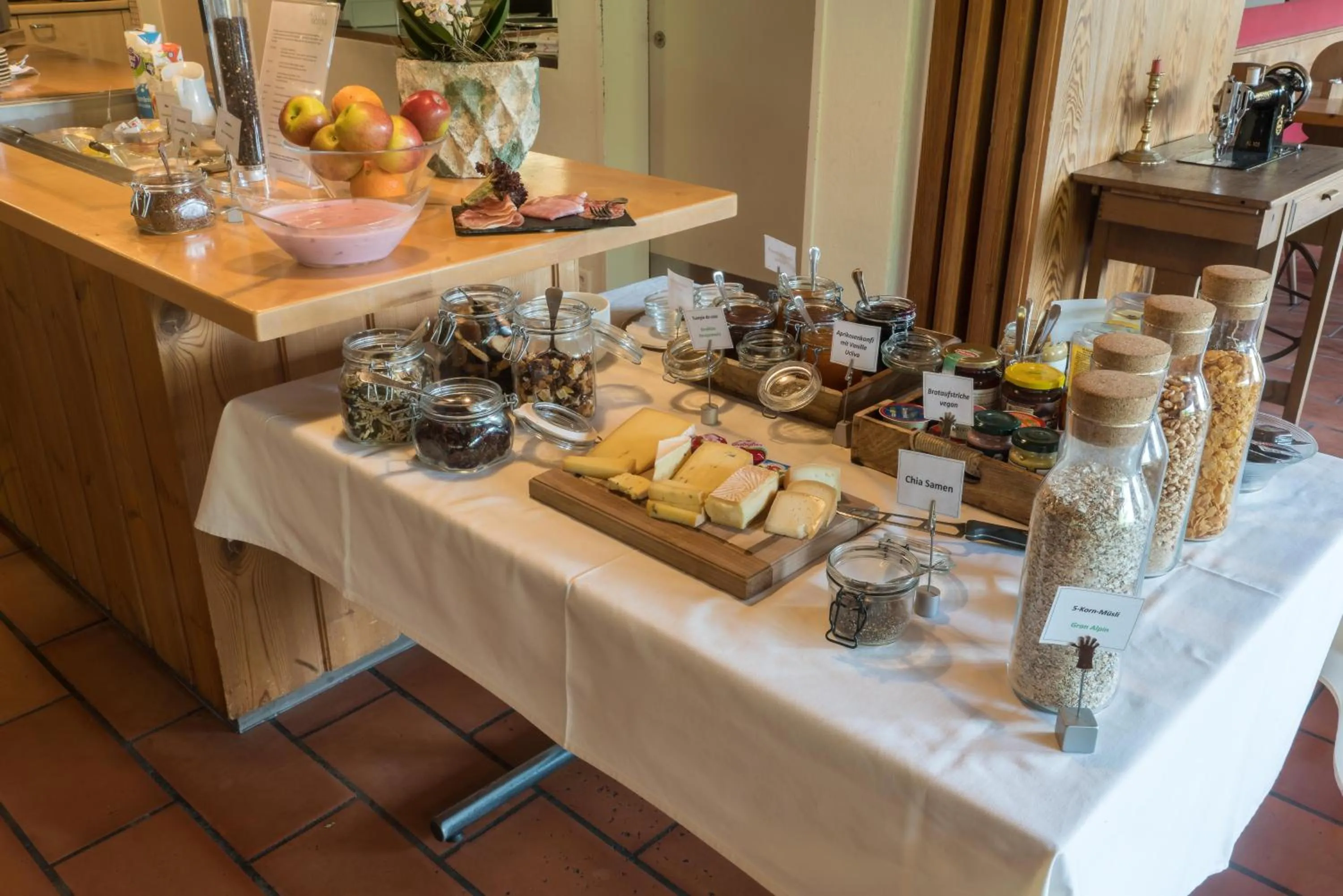 Breakfast in Hotel Ucliva