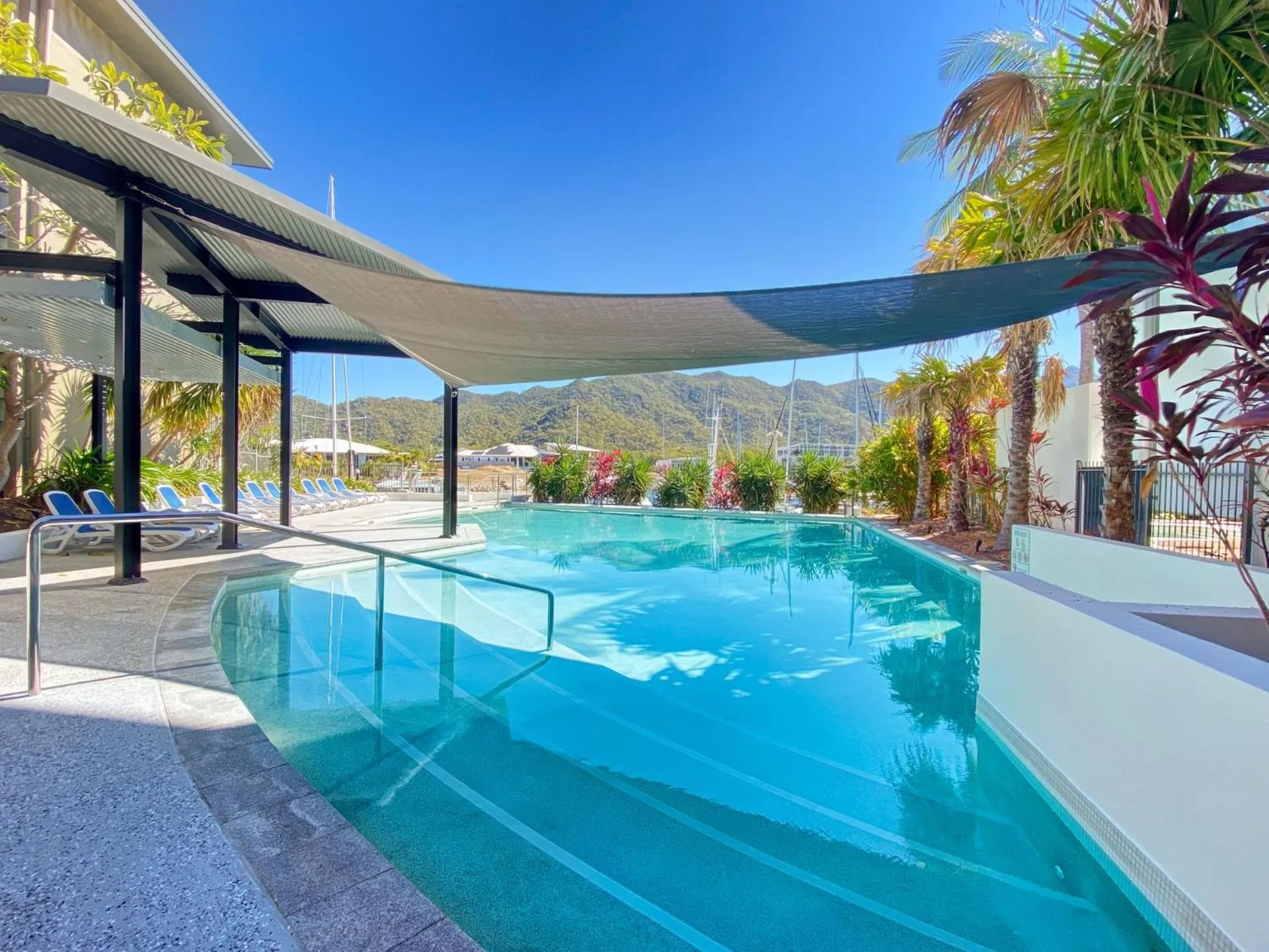 Blue on Blue Studio Room 1242