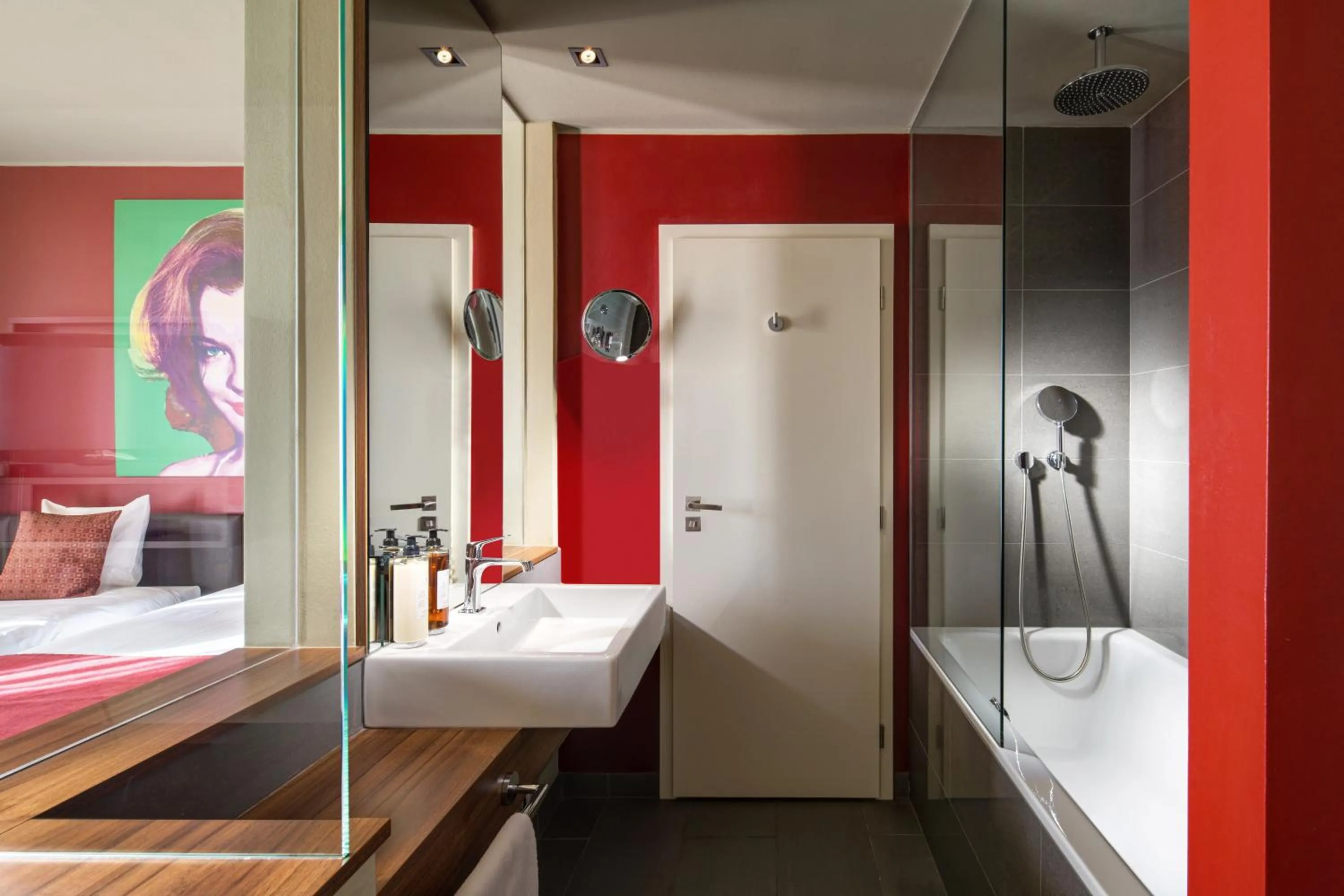 Bathroom, Bed in Clarion Congress Hotel Bratislava