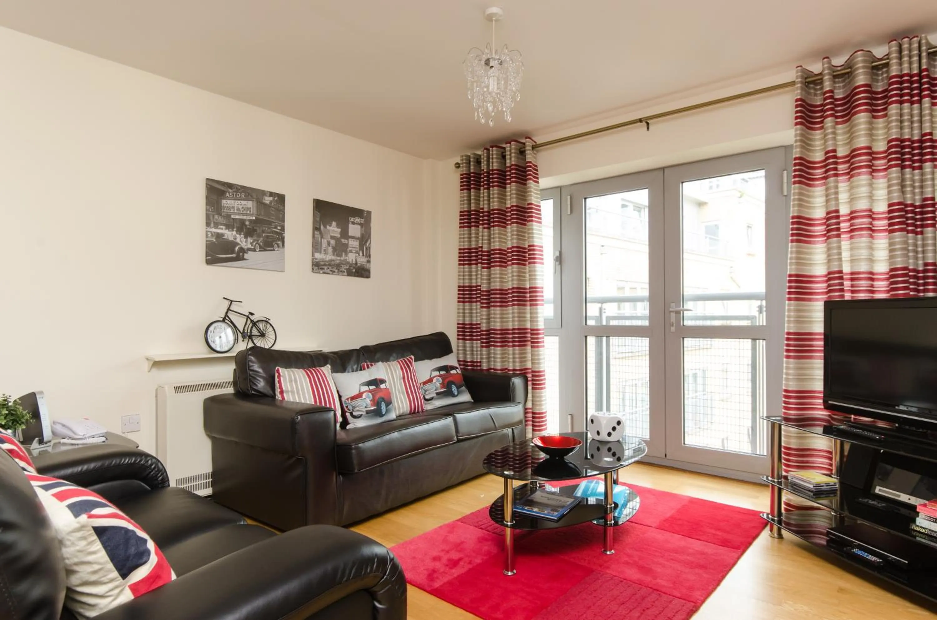 Living room in Hamilton Court Apartments from Your Stay Bristol