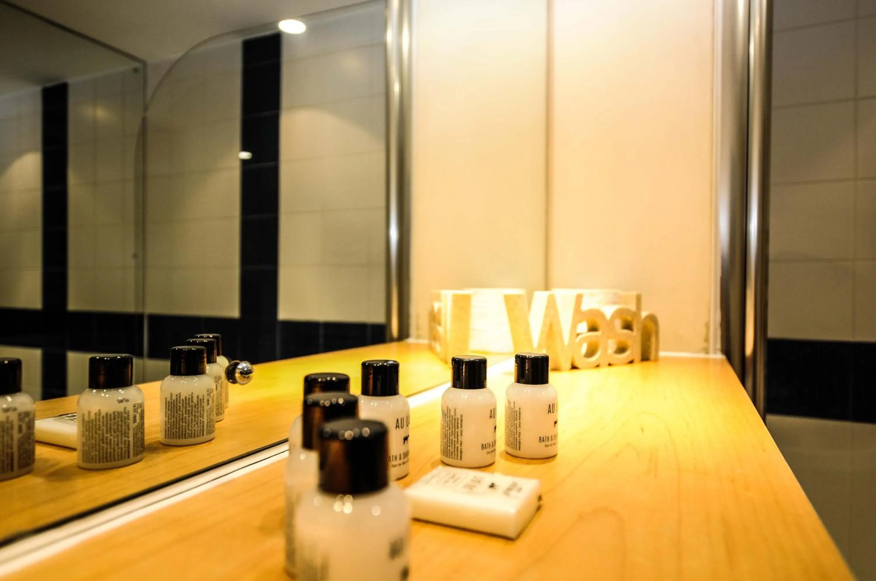 Bathroom in Hamilton Court Apartments from Your Stay Bristol