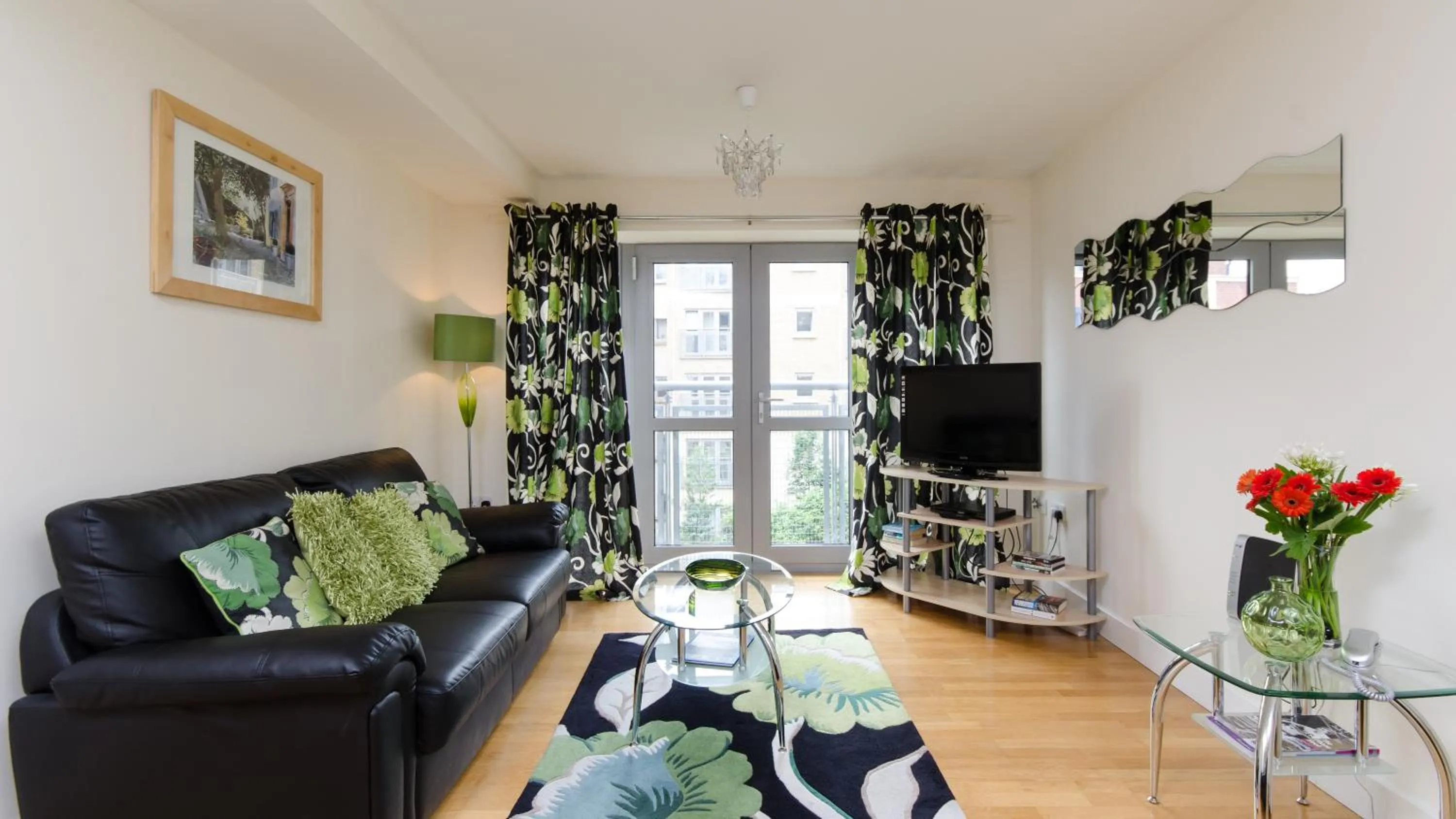 Living room in Hamilton Court Apartments from Your Stay Bristol