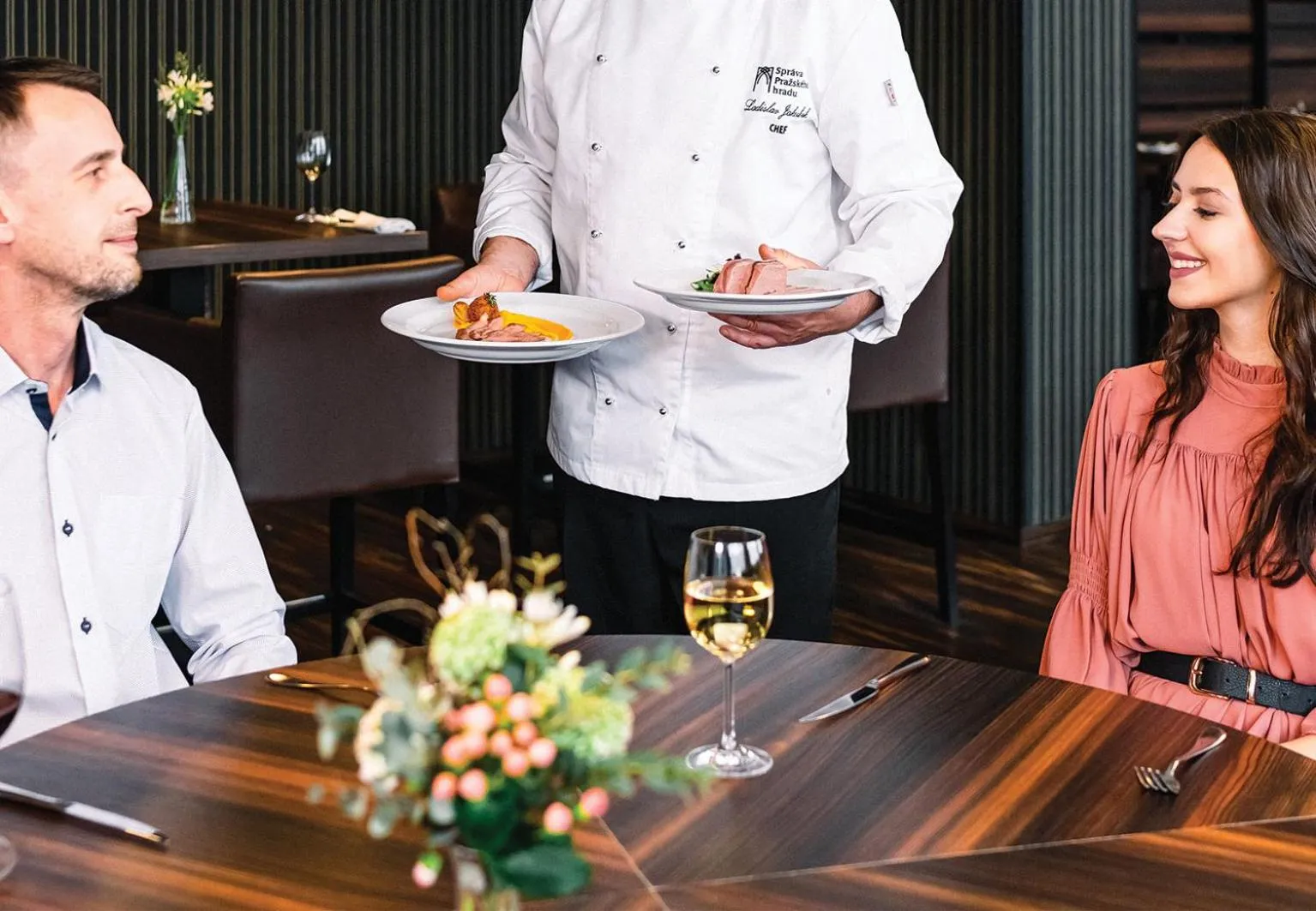 Restaurant/places to eat in Hotel Baltaci Atrium