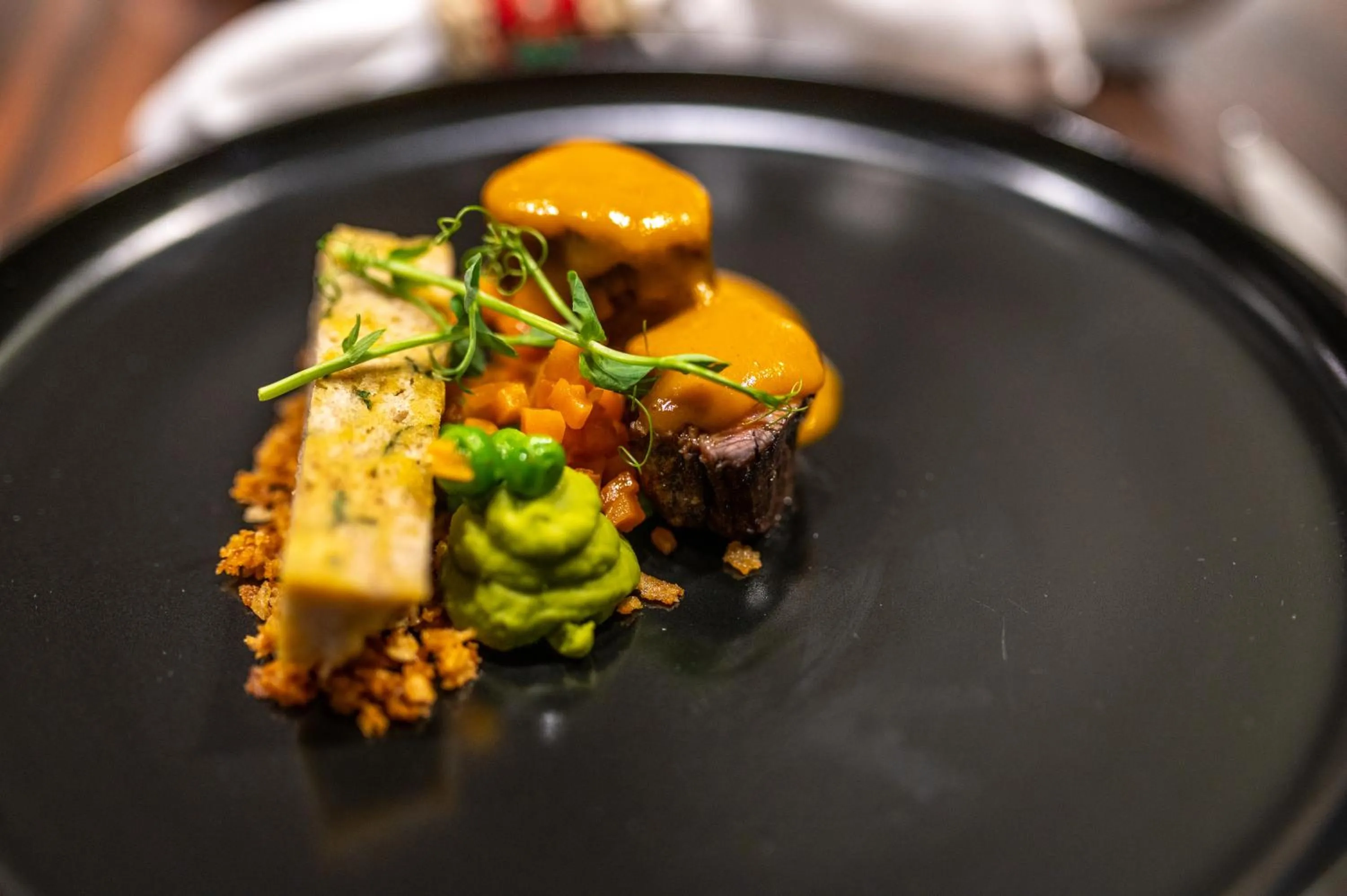 Restaurant/places to eat in Hotel Baltaci Atrium