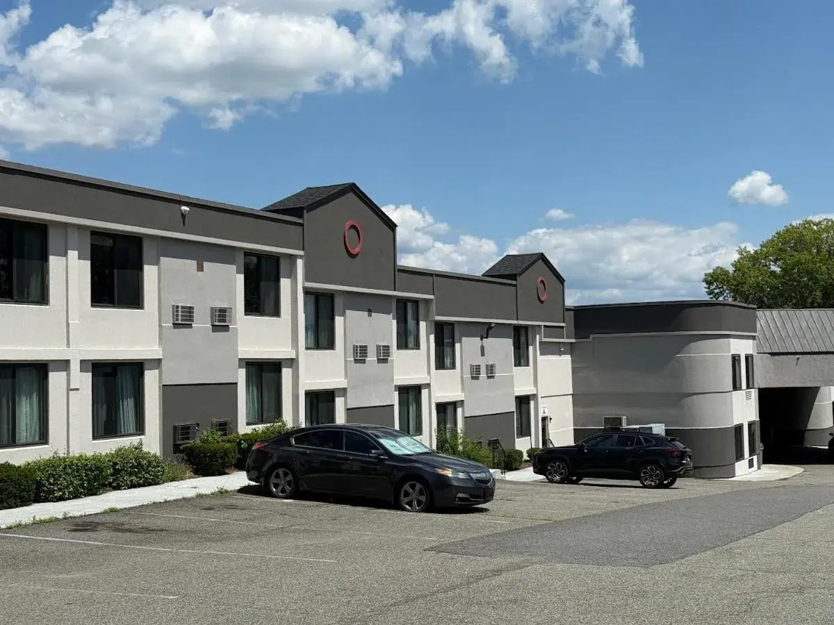 Property building in Ramada by Wyndham Newburgh/West Point Property building in Ramada by Wyndham Newburgh/West Point