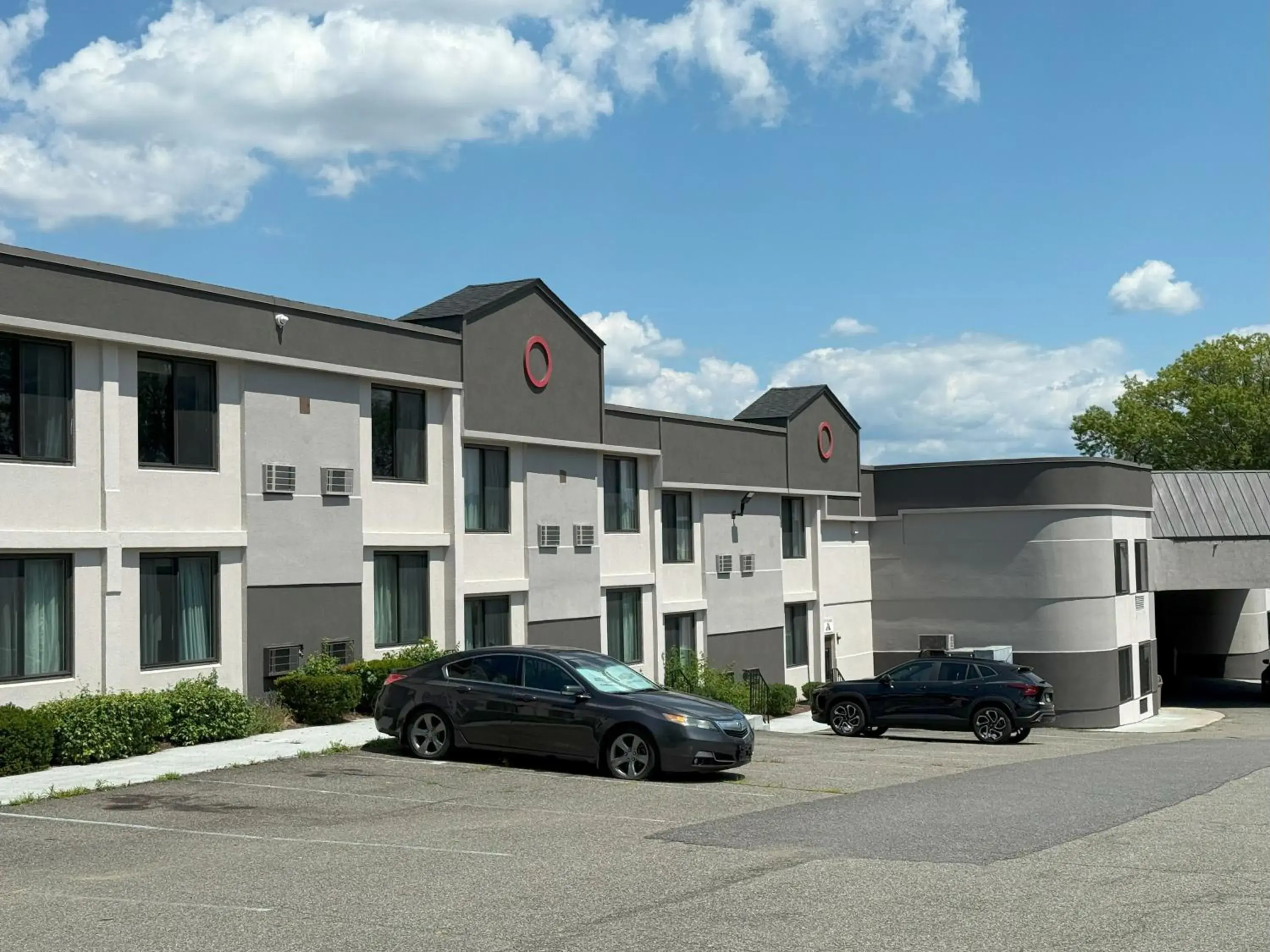 Property building in Ramada by Wyndham Newburgh/West Point Property building in Ramada by Wyndham Newburgh/West Point