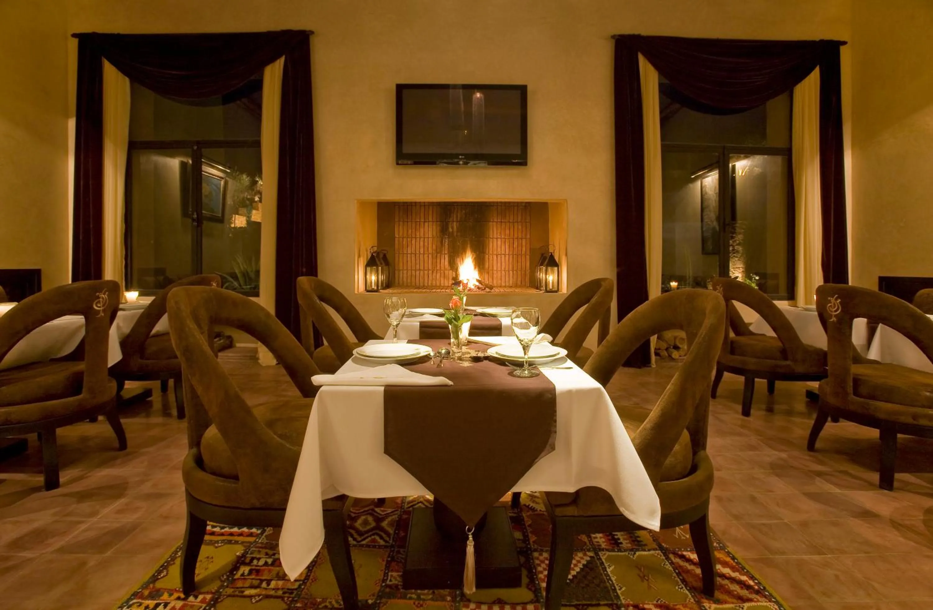 Restaurant/places to eat in Kasbah Agounsane Hotel & Spa