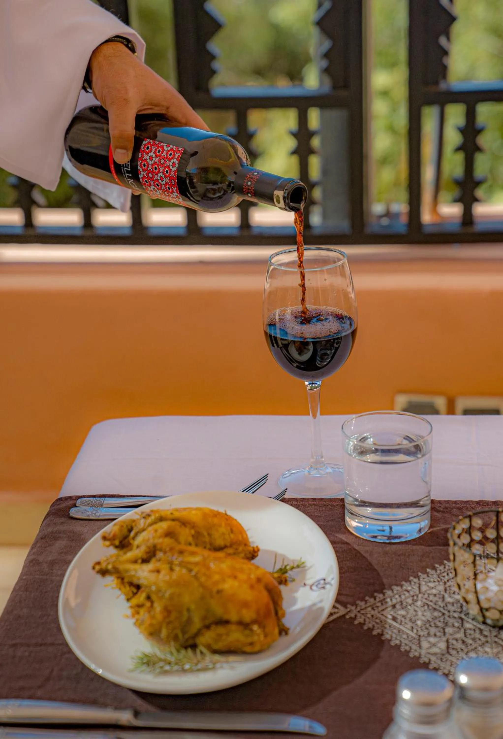 Food and drinks in Kasbah Agounsane Hotel & Spa