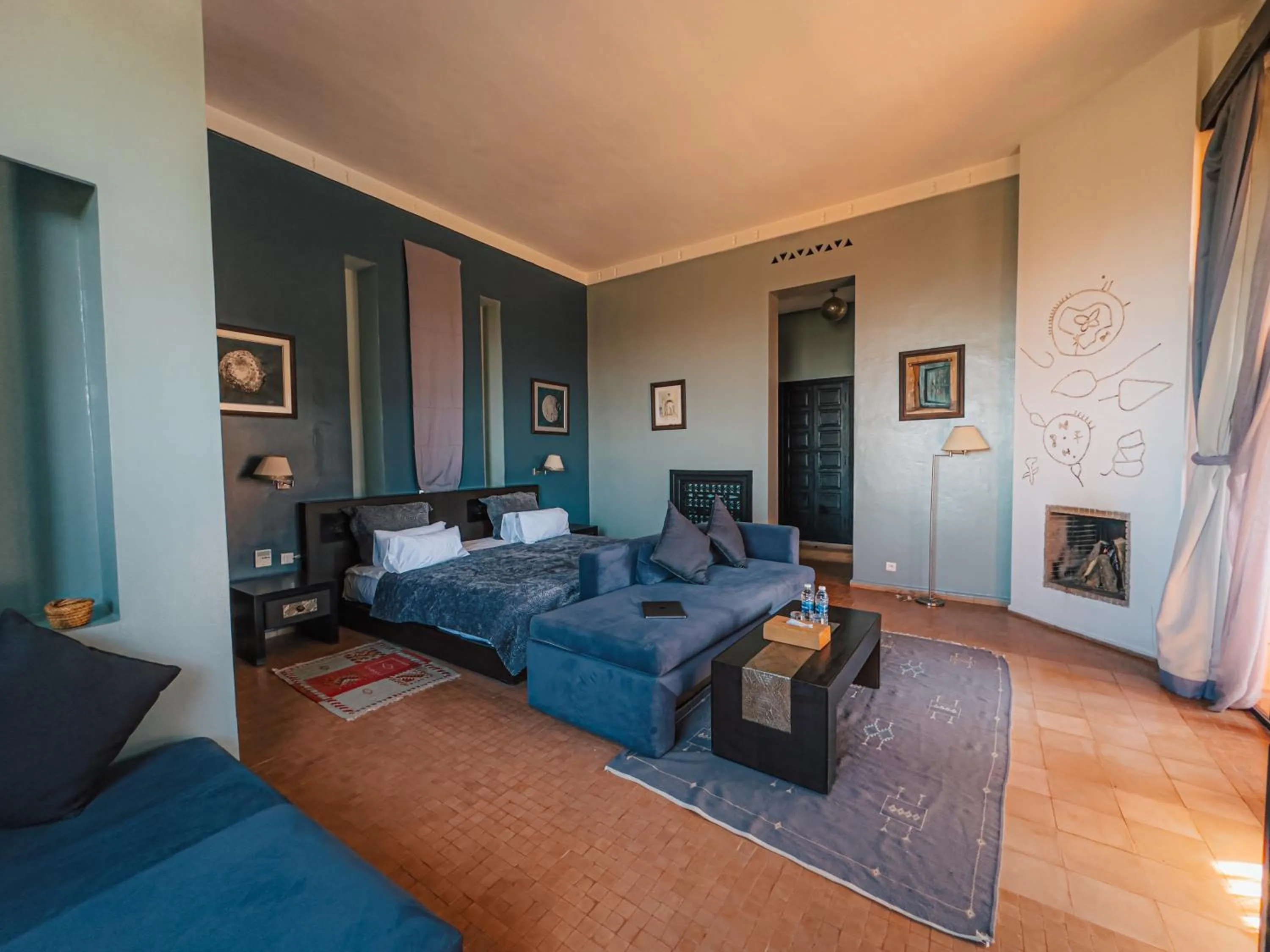 Photo of the whole room, Bed in Kasbah Agounsane Hotel & Spa