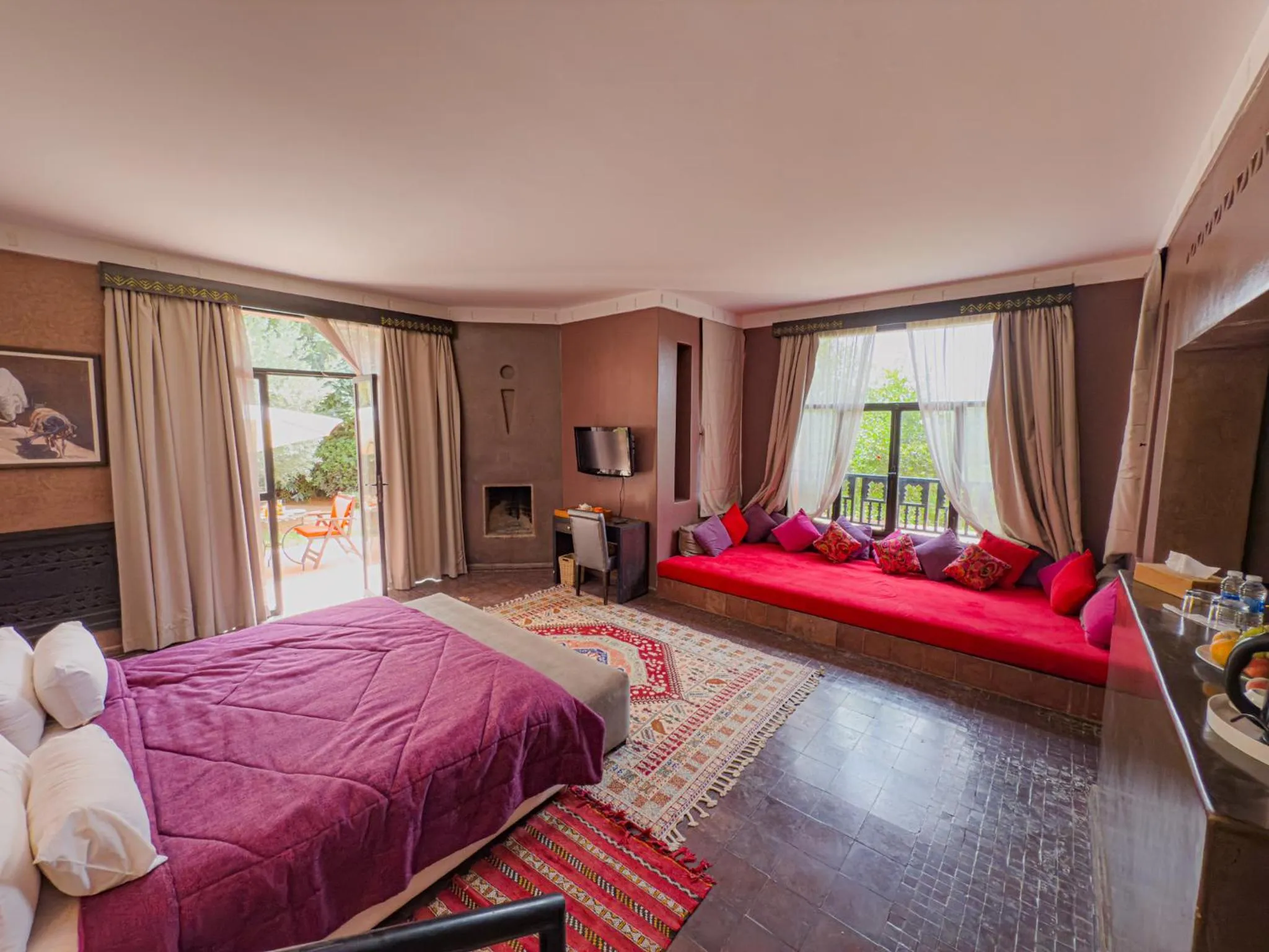 Bed in Kasbah Agounsane Hotel & Spa