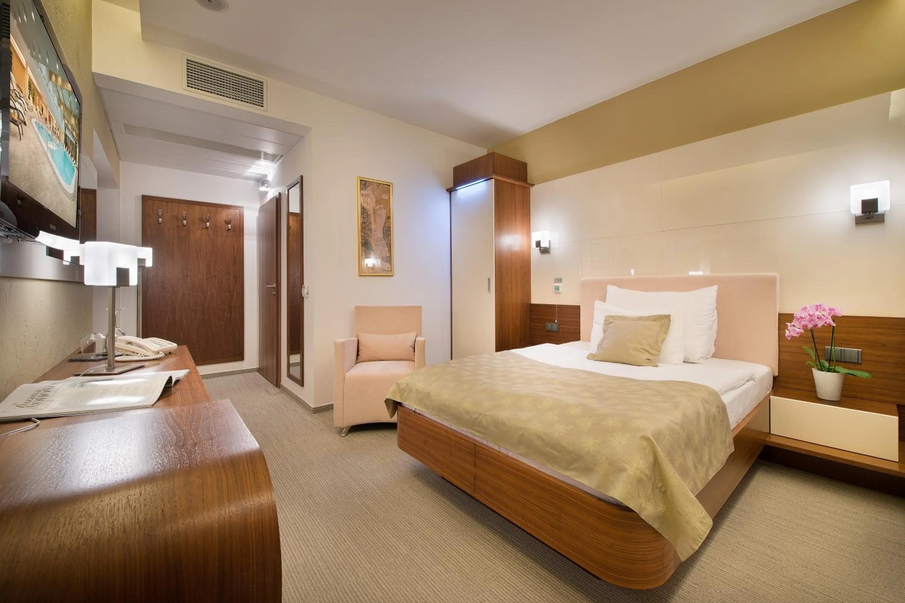 Bed in Wellness Hotel Diamant