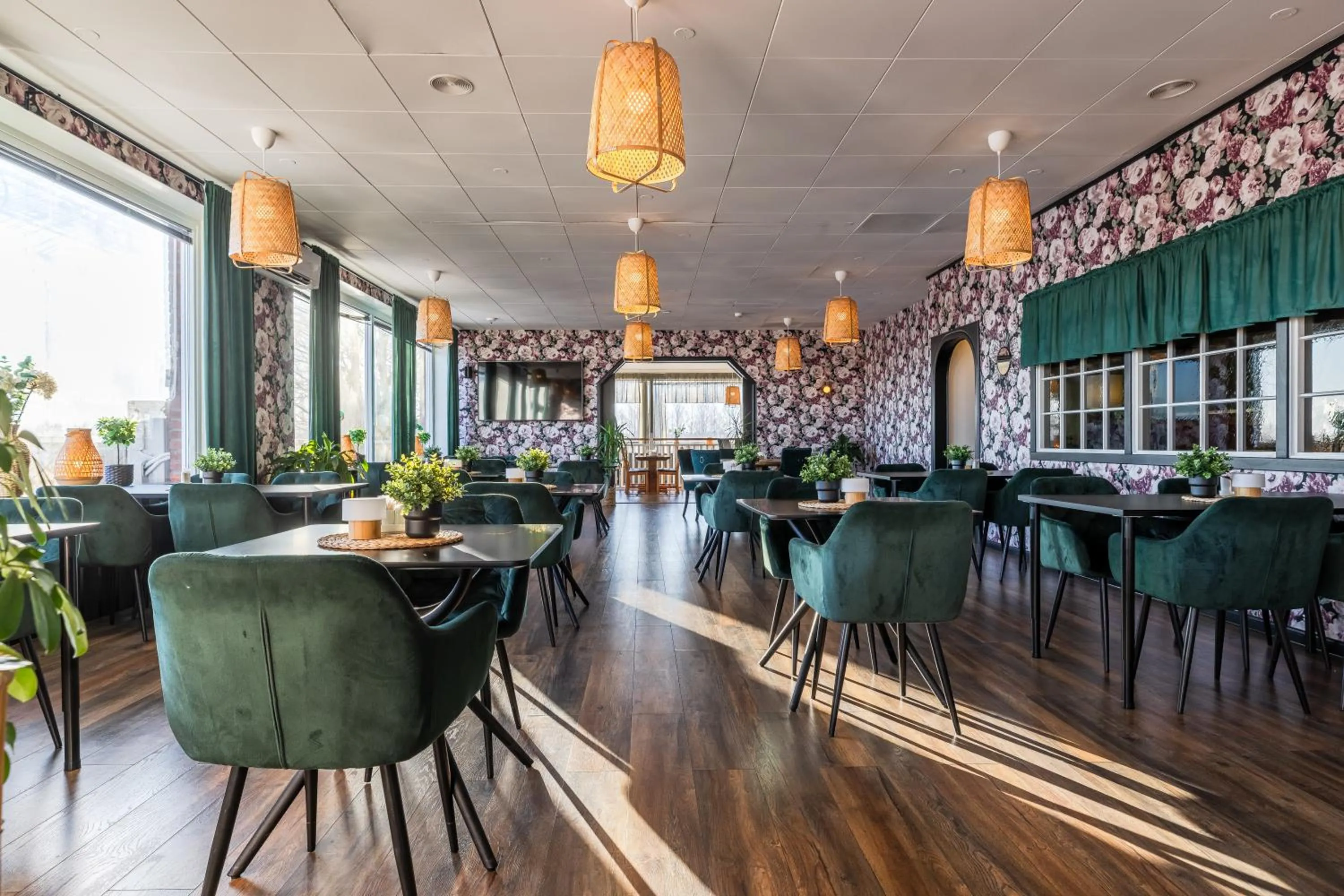 Restaurant/places to eat in Hotell Kung Gösta by First