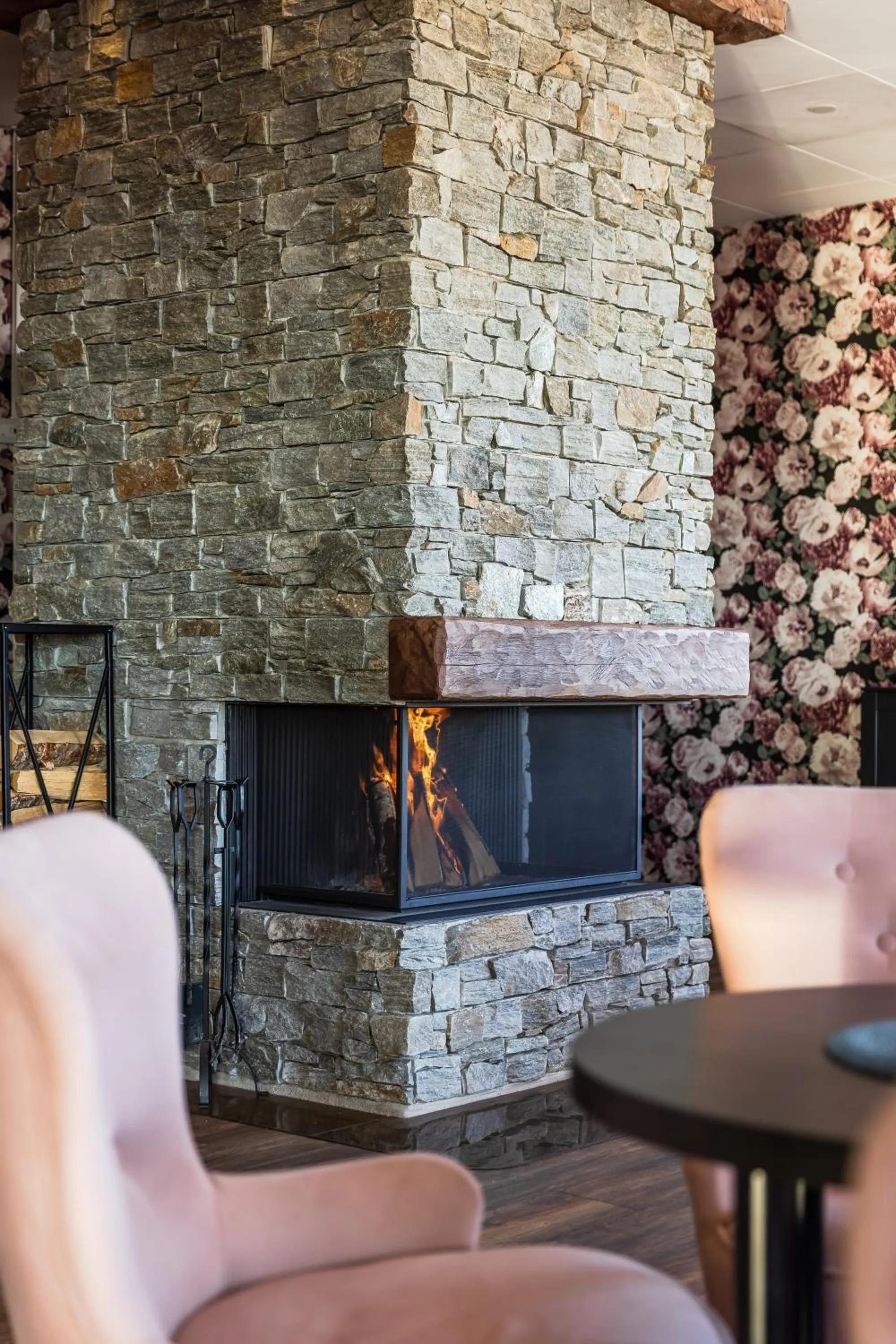 Lounge or bar in Hotell Kung Gösta by First