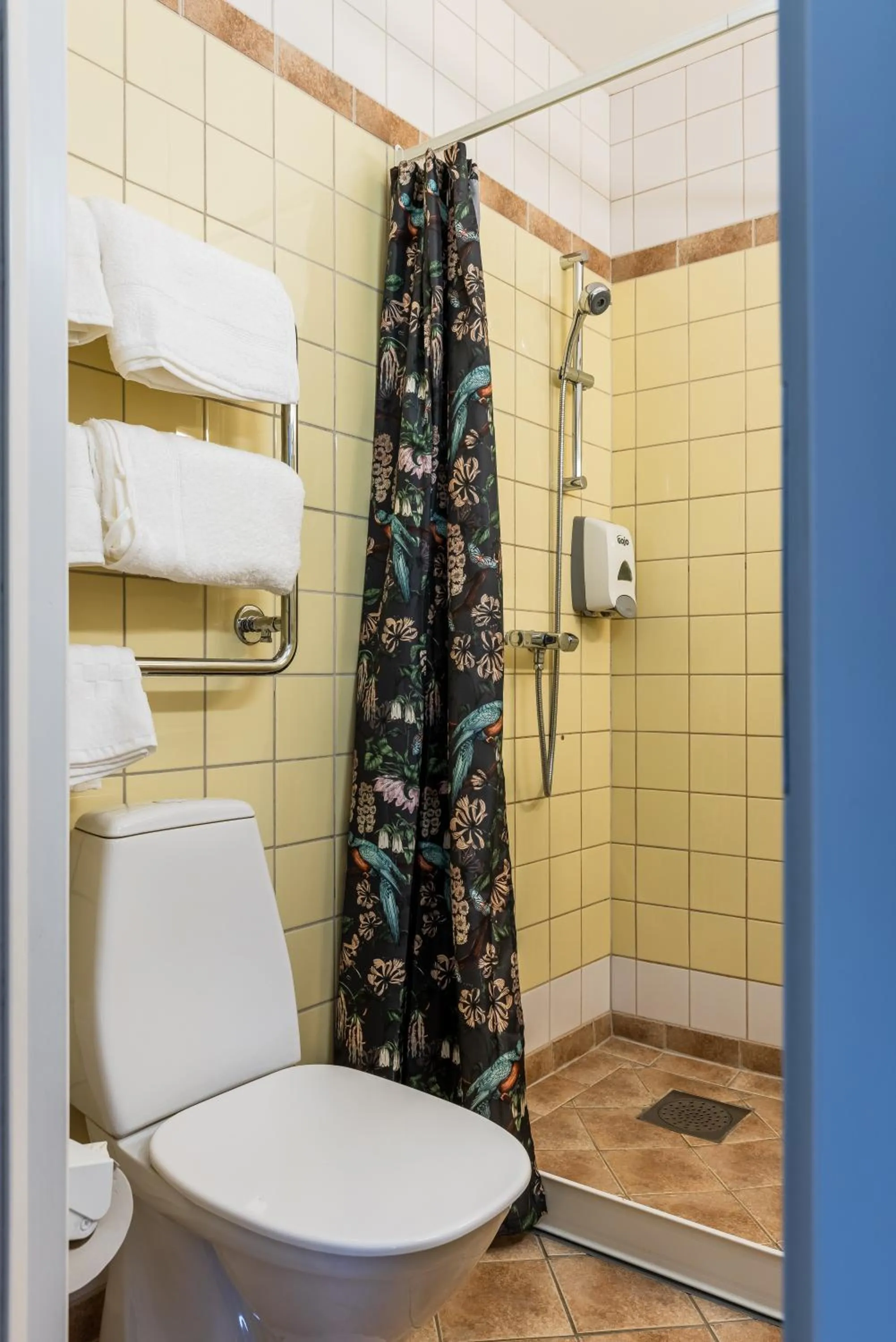 Bathroom in Hotell Kung Gösta by First