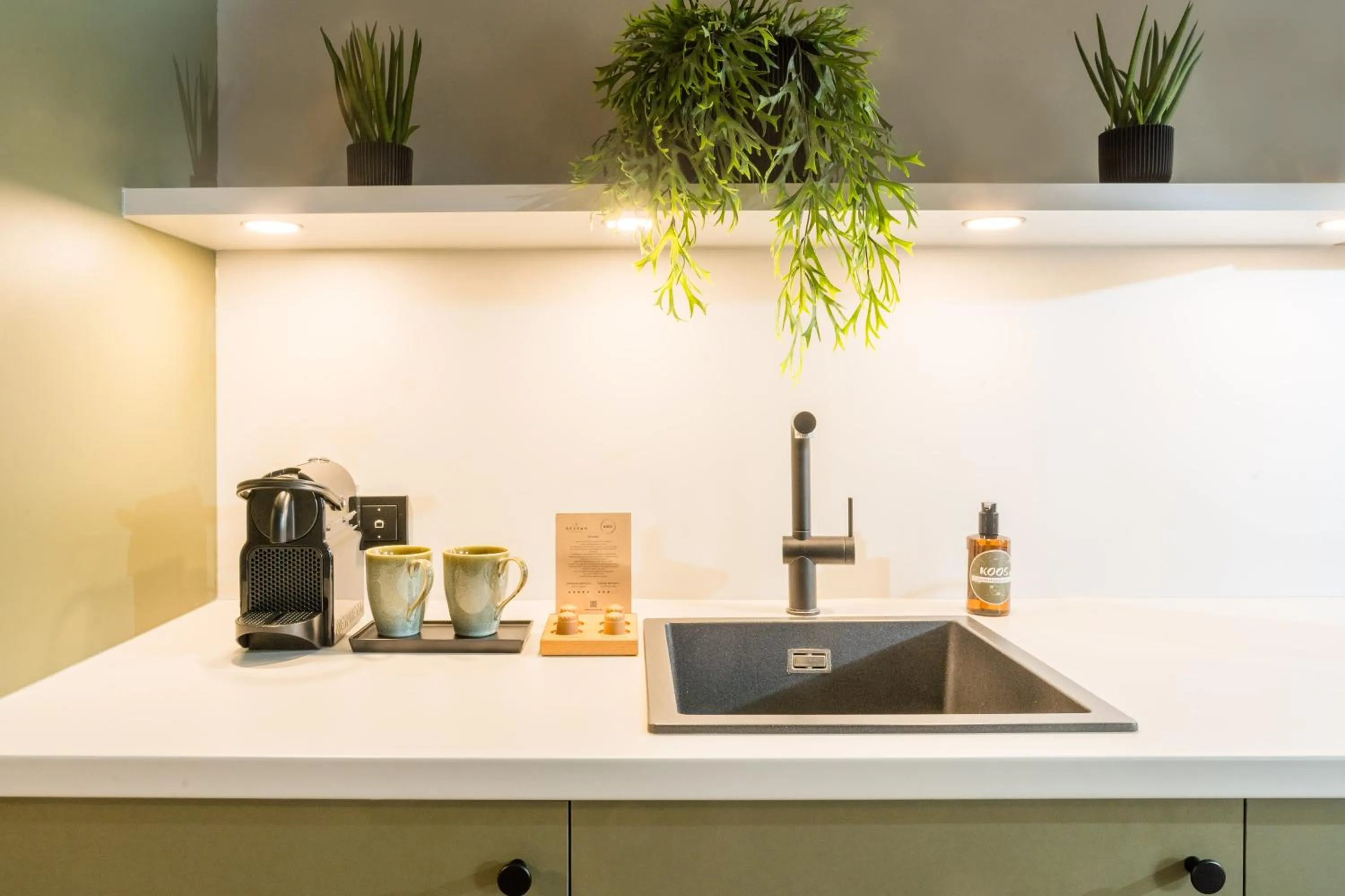 Coffee/tea facilities in KOOS Hotel&Apartments - City Aparthotel