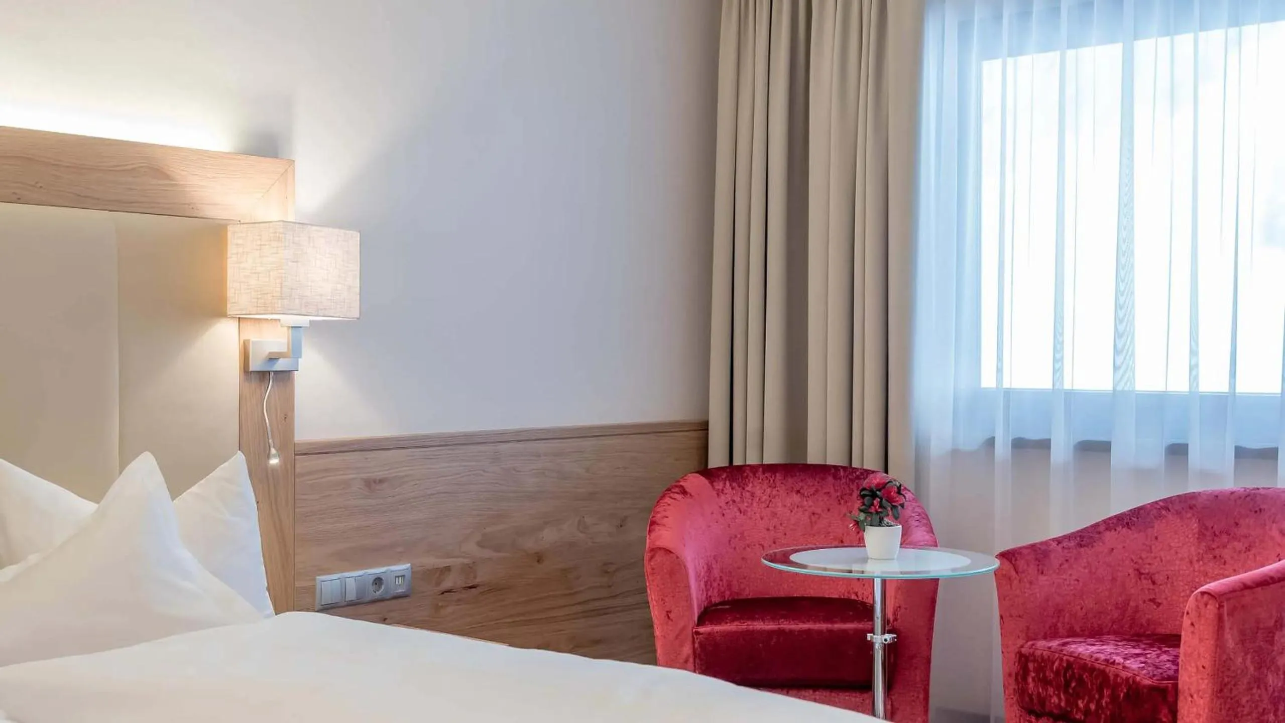 Bedroom, Bed in Wellness & Relax Hotel Milderer Hof