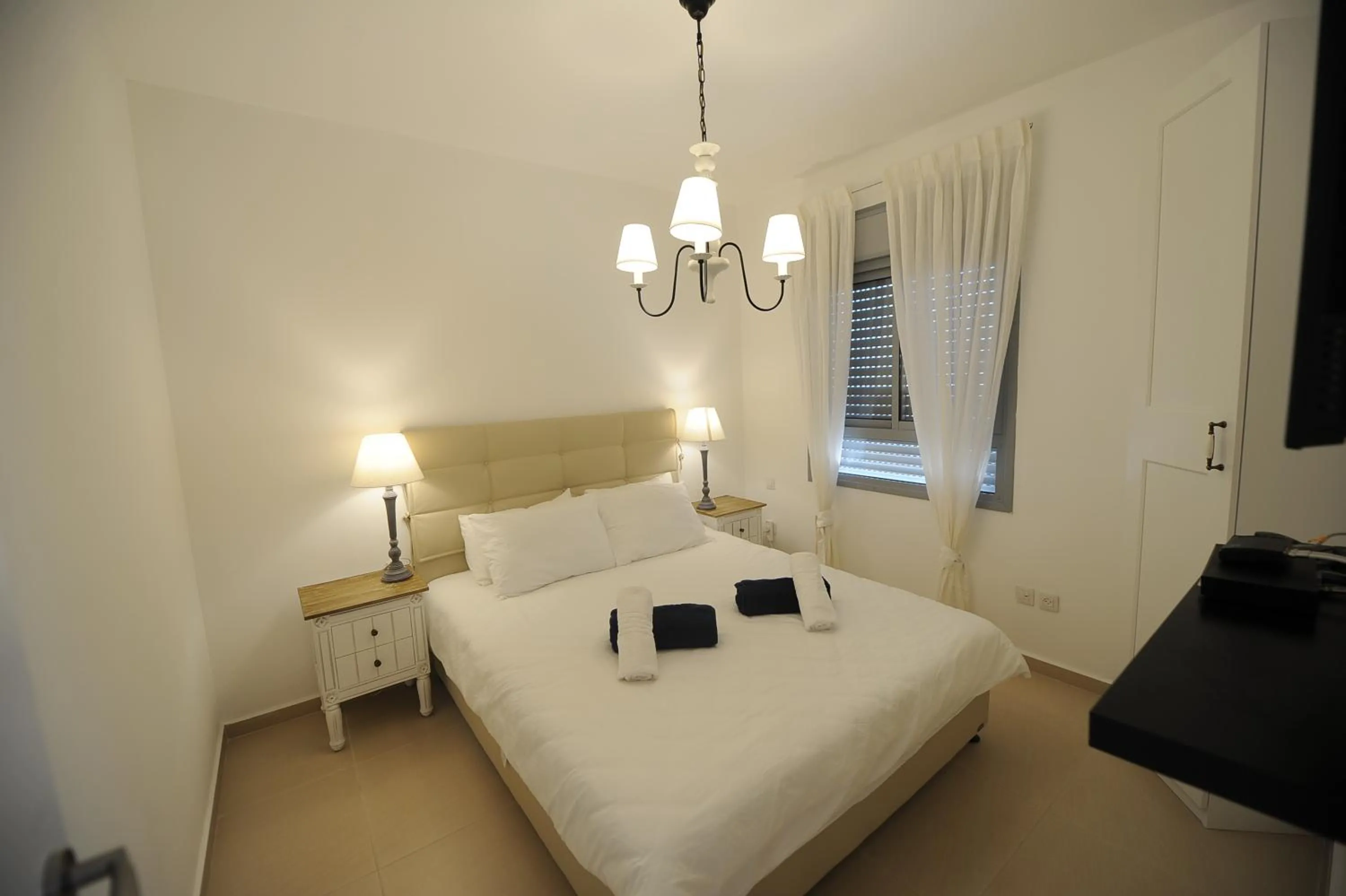 Photo of the whole room, Bed in Berger's Apartment