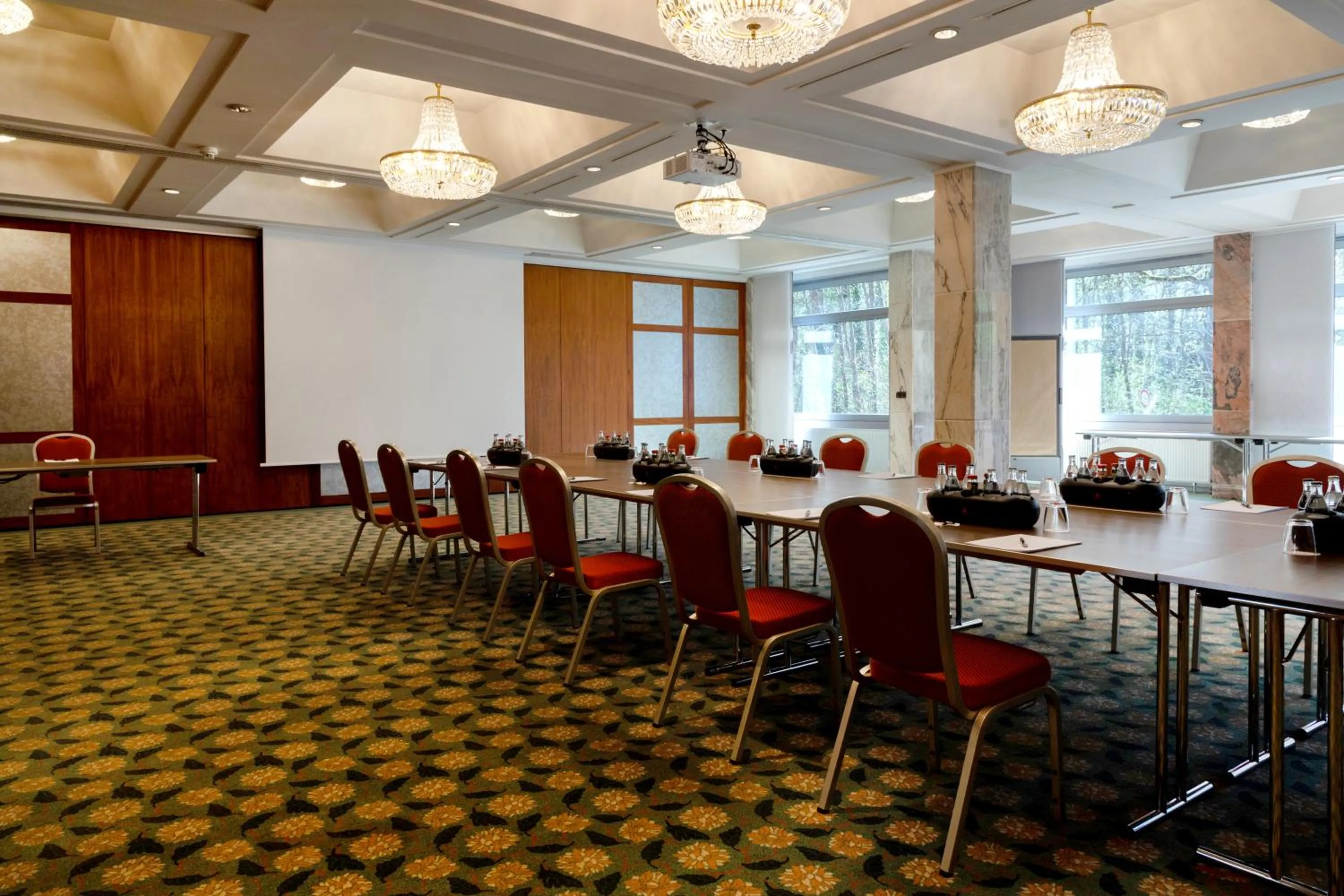 Meeting/conference room in H4 Hotel Frankfurt Messe