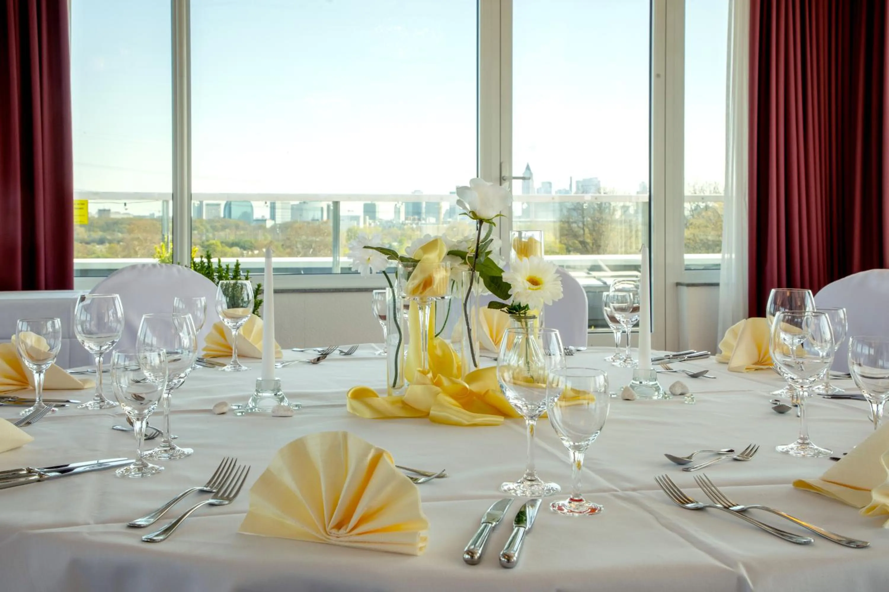 H4 Hotel Frankfurt Messe