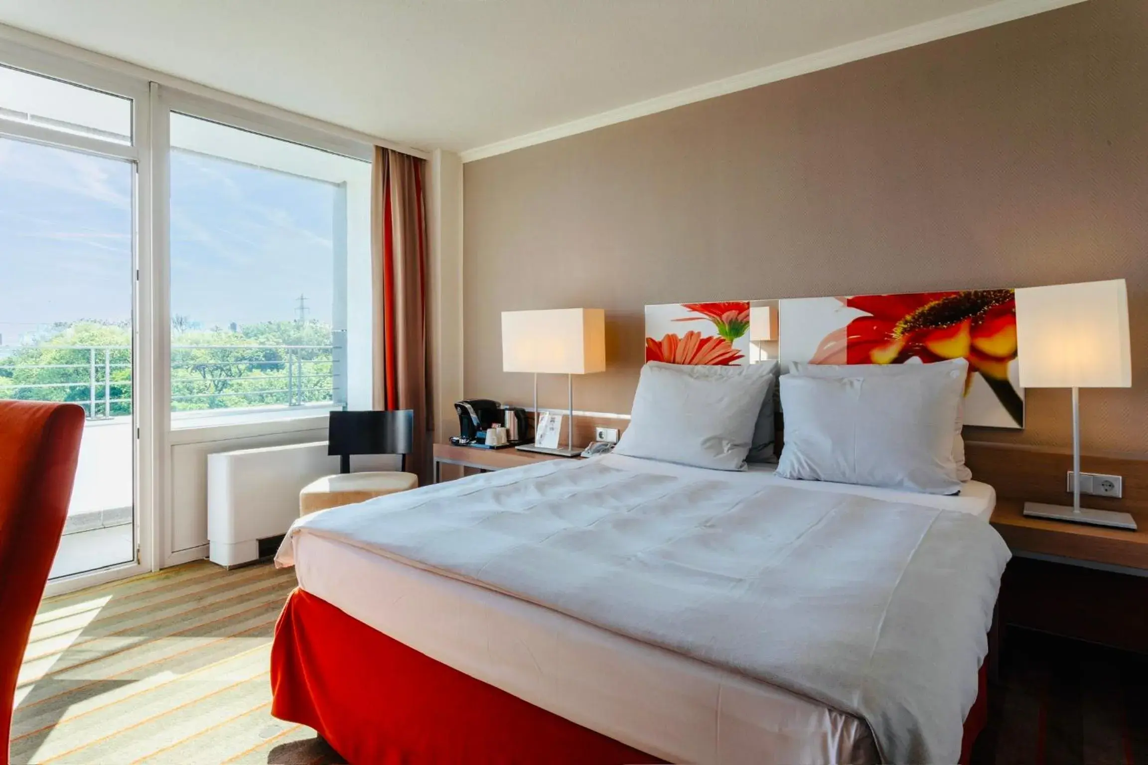 Bed in H4 Hotel Frankfurt Messe Bed in H4 Hotel Frankfurt Messe