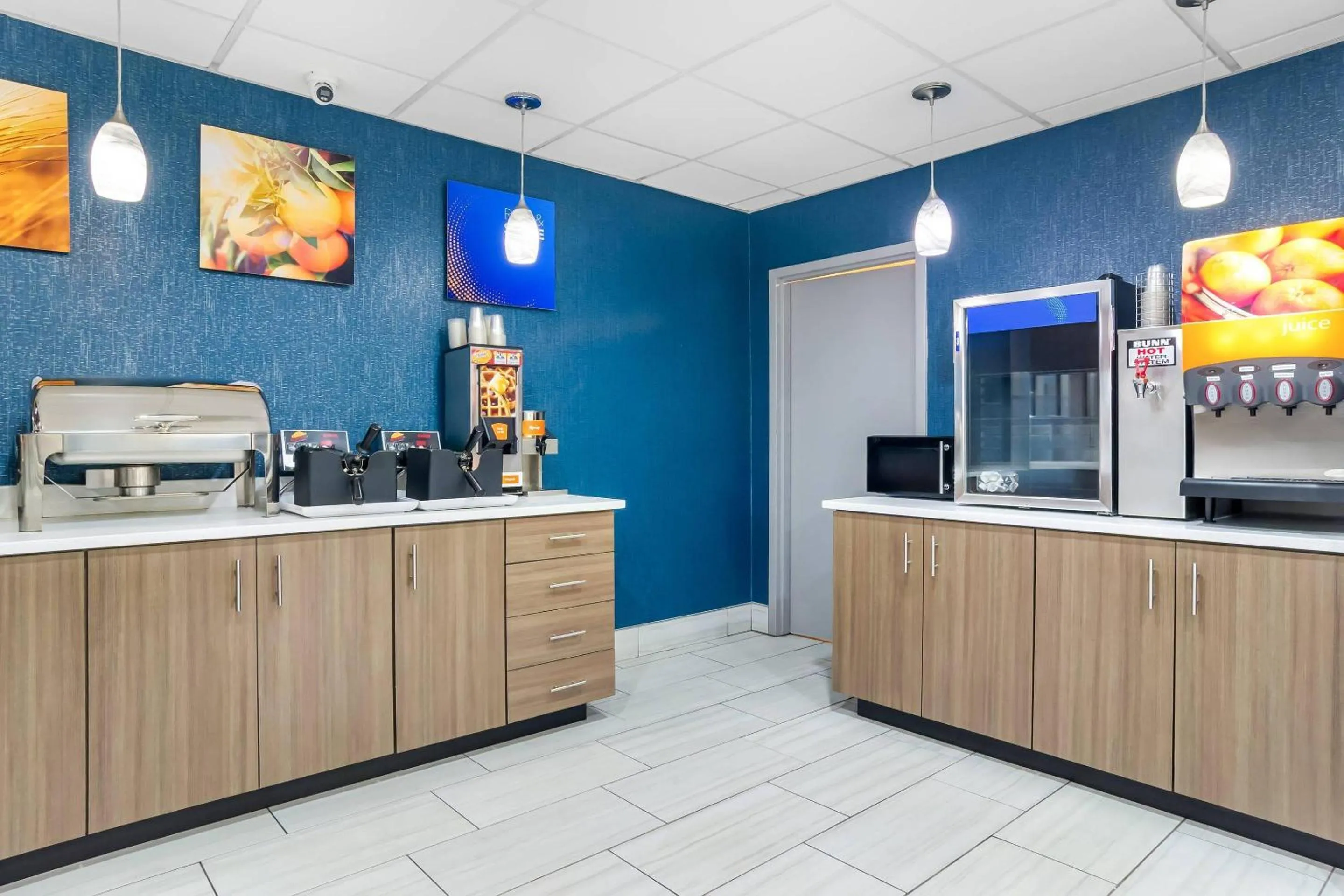 Breakfast in Comfort Inn Greenville - Haywood Mall