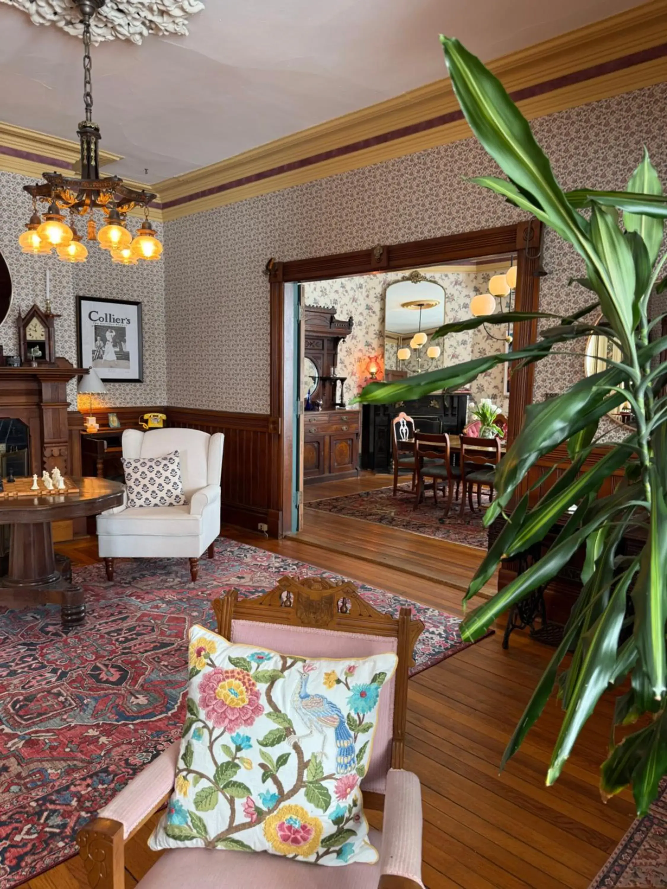 Elmwood Heritage Inn Elmwood Heritage Inn
