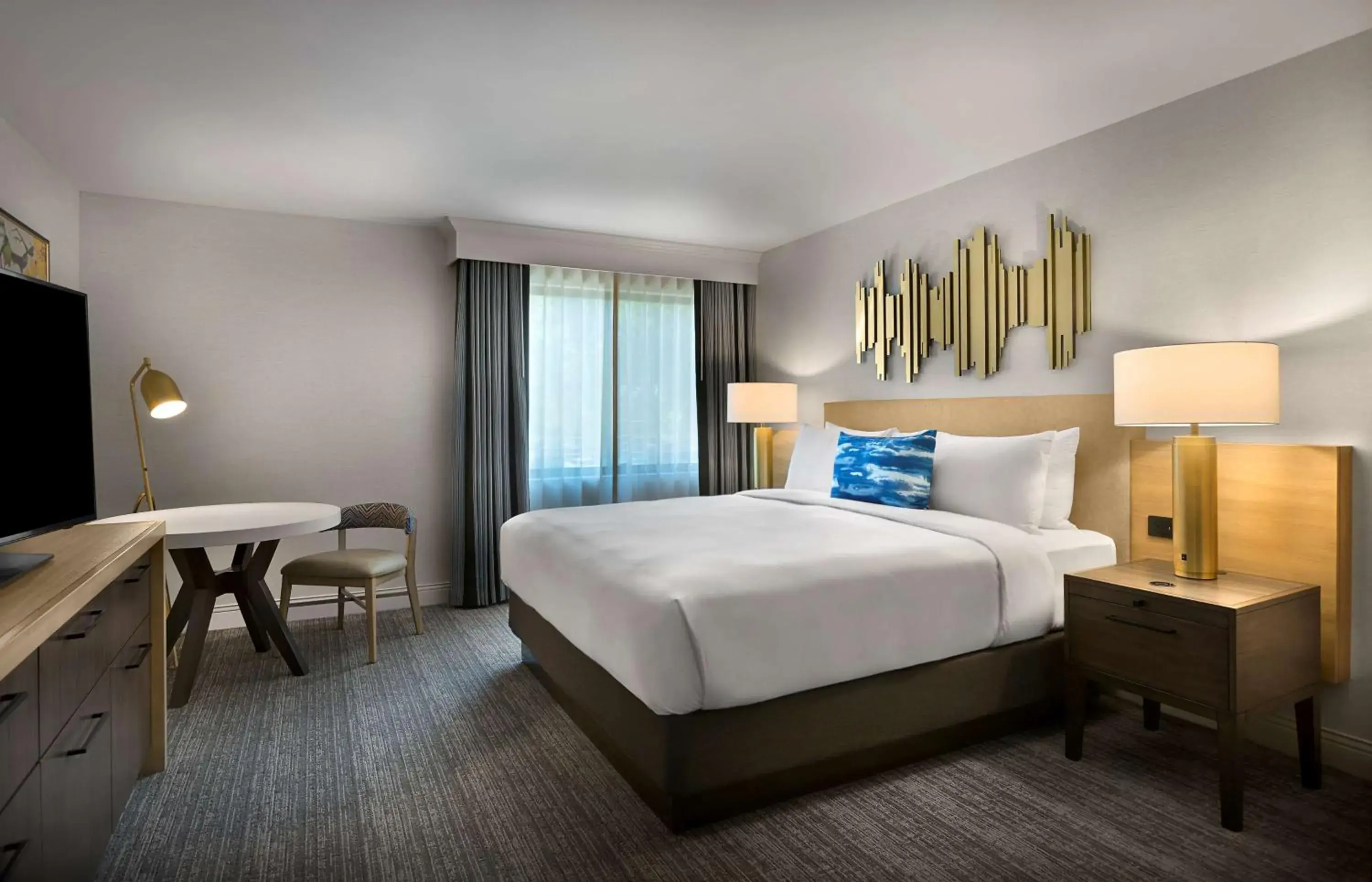 Photo of the whole room, Bed in Sonesta Silicon Valley Photo of the whole room, Bed in Sonesta Silicon Valley