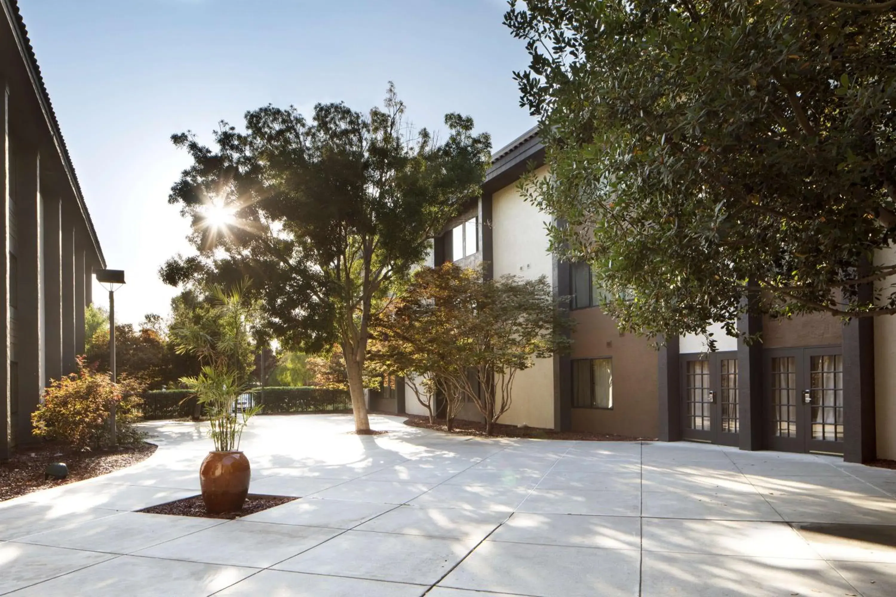 Property building in Sonesta Silicon Valley Property building in Sonesta Silicon Valley