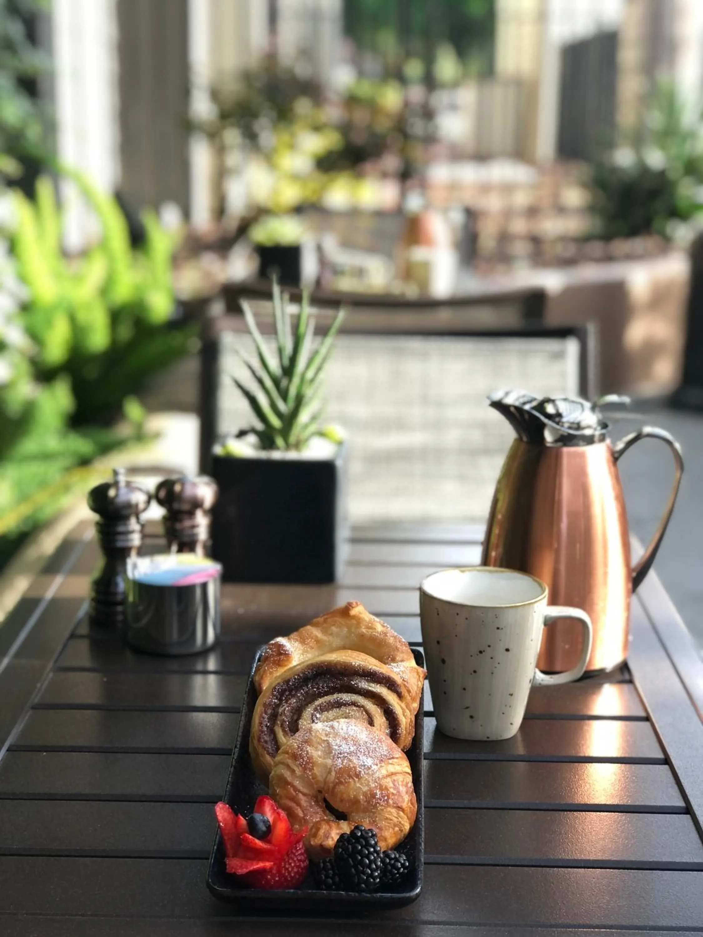 Restaurant/places to eat in Sonesta Silicon Valley