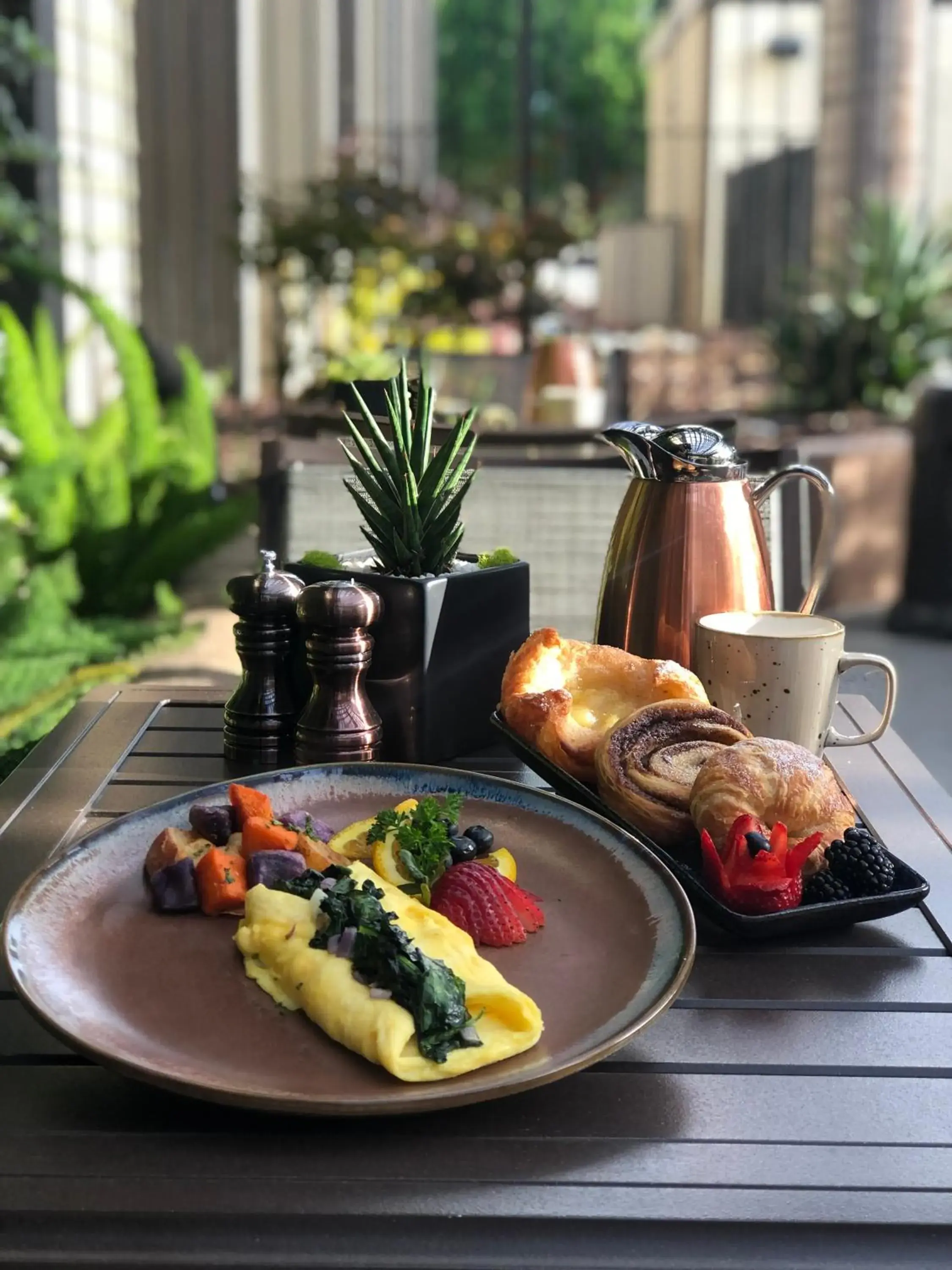 Restaurant/places to eat in Sonesta Silicon Valley Restaurant/places to eat in Sonesta Silicon Valley