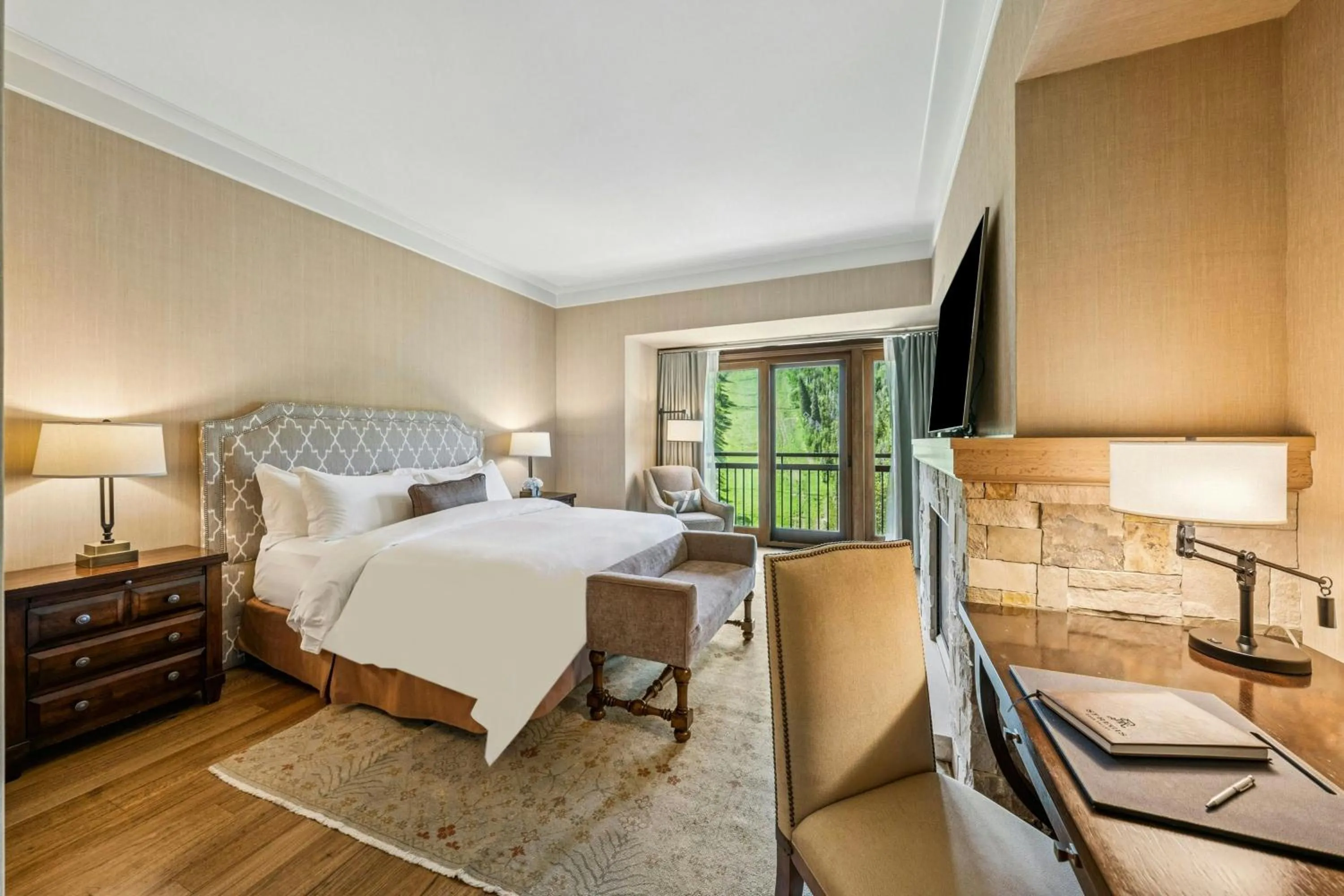 Bedroom, Bed in St. Regis Deer Valley