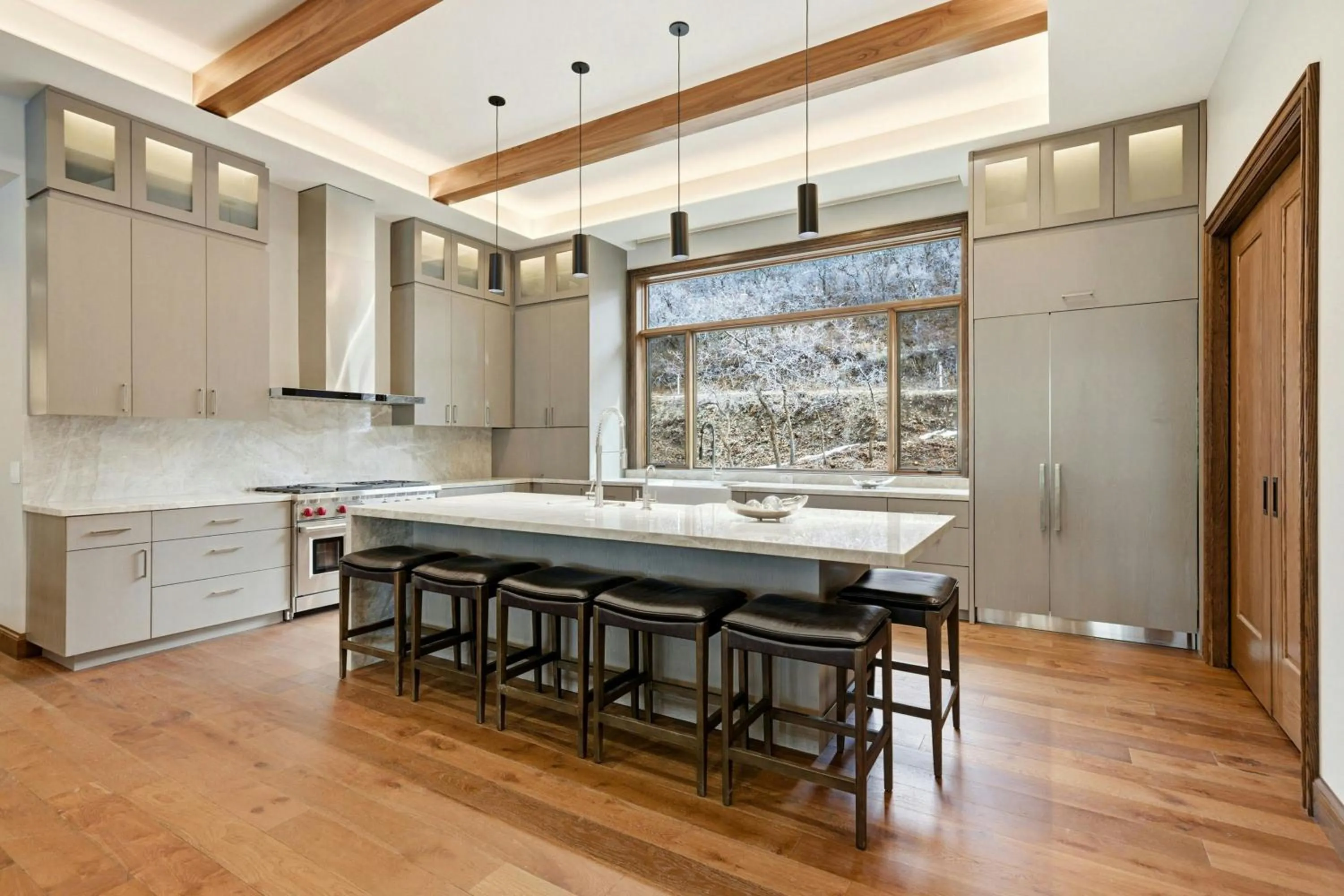 Kitchen or kitchenette in St. Regis Deer Valley