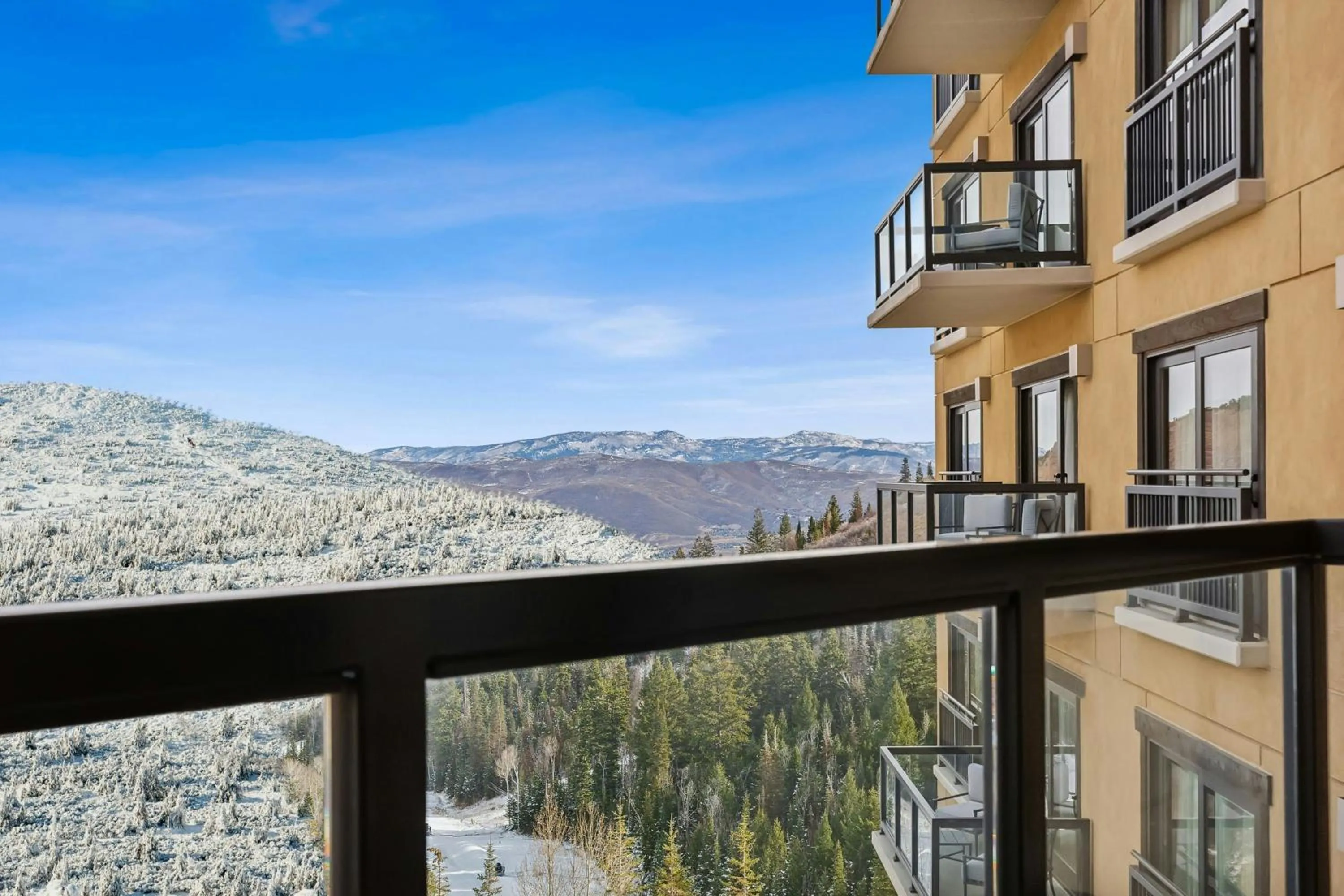 Photo of the whole room in St. Regis Deer Valley