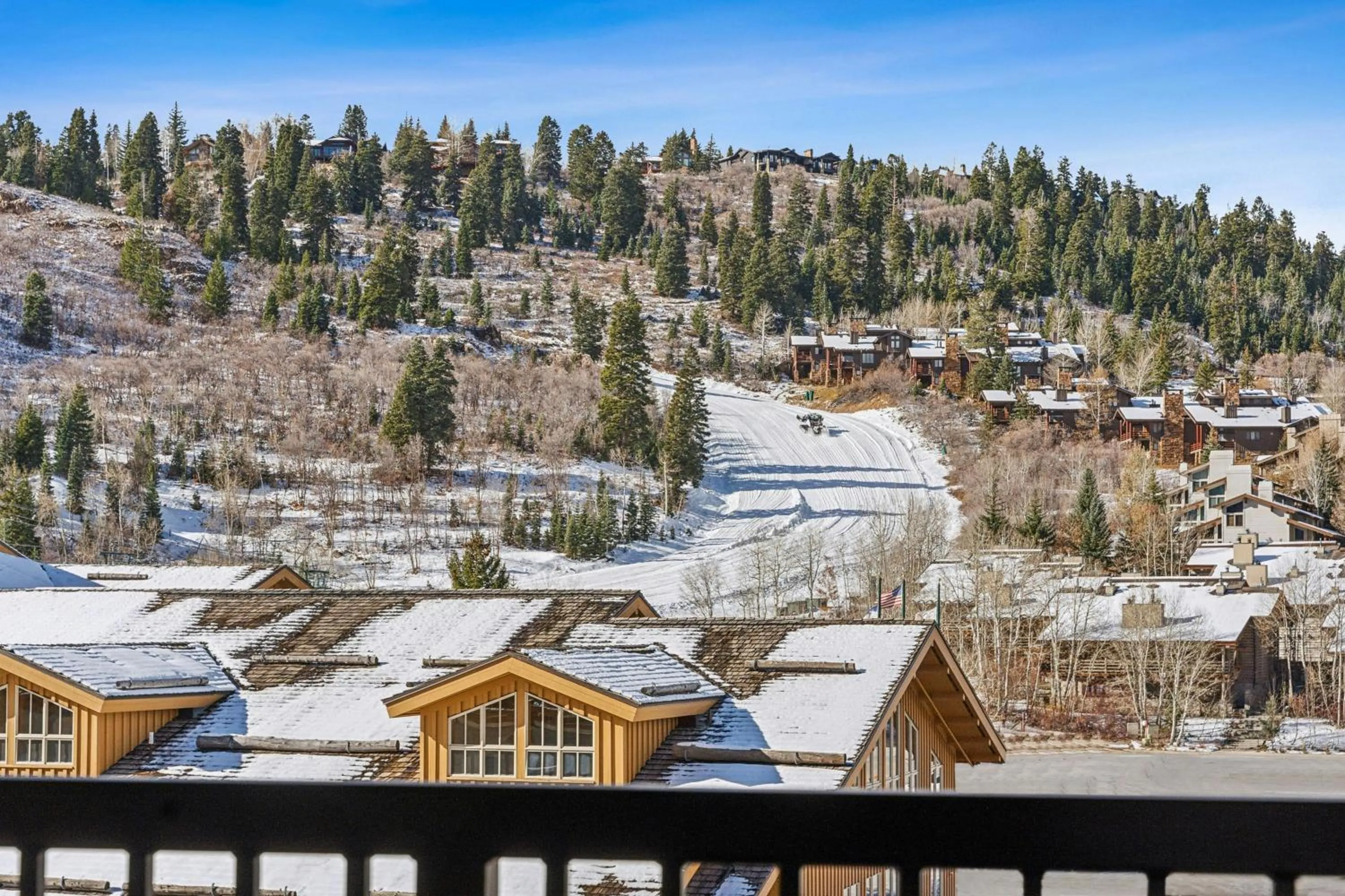 Photo of the whole room in St. Regis Deer Valley