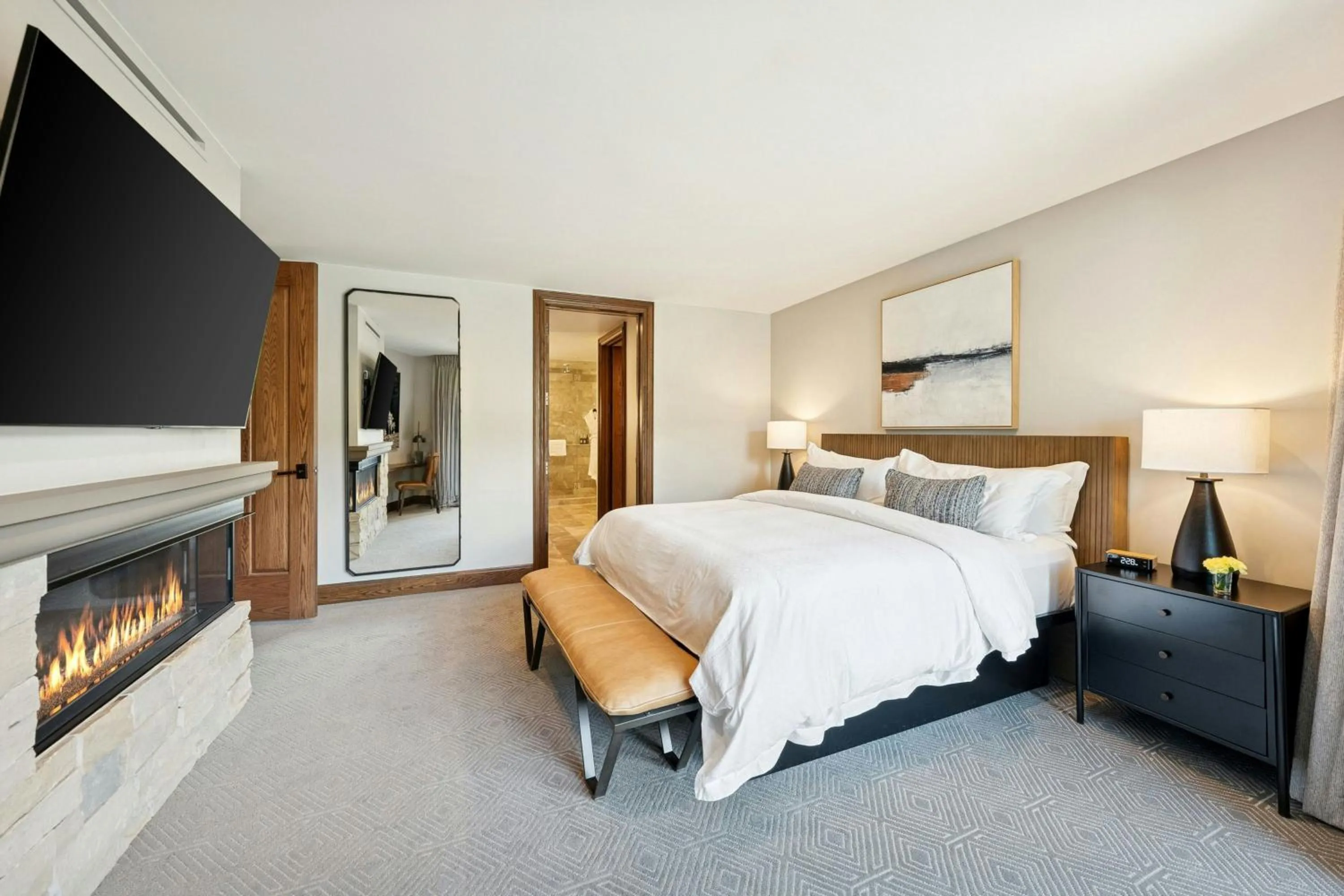 Photo of the whole room, Bed in St. Regis Deer Valley