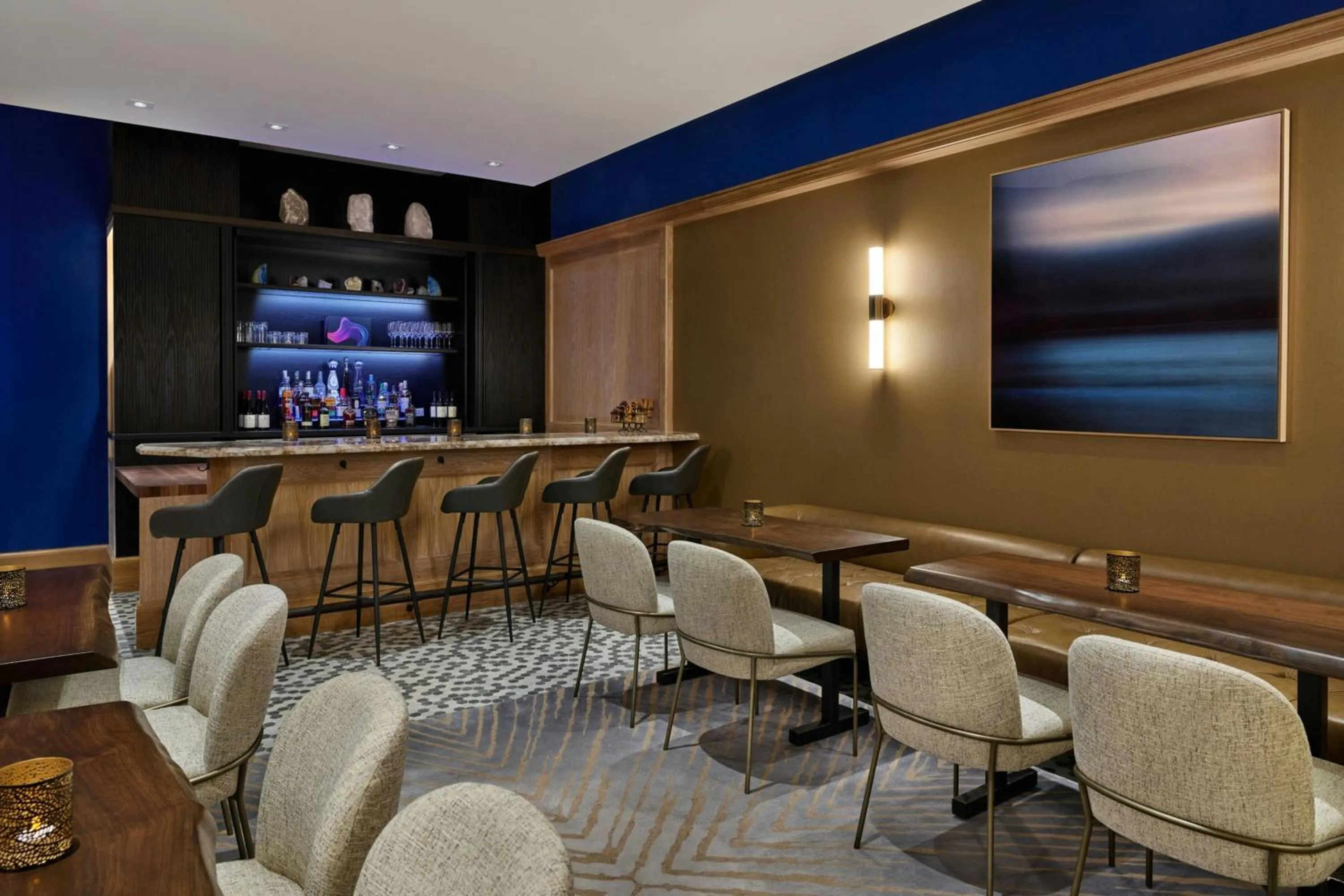 Lounge or bar in St. Regis Deer Valley