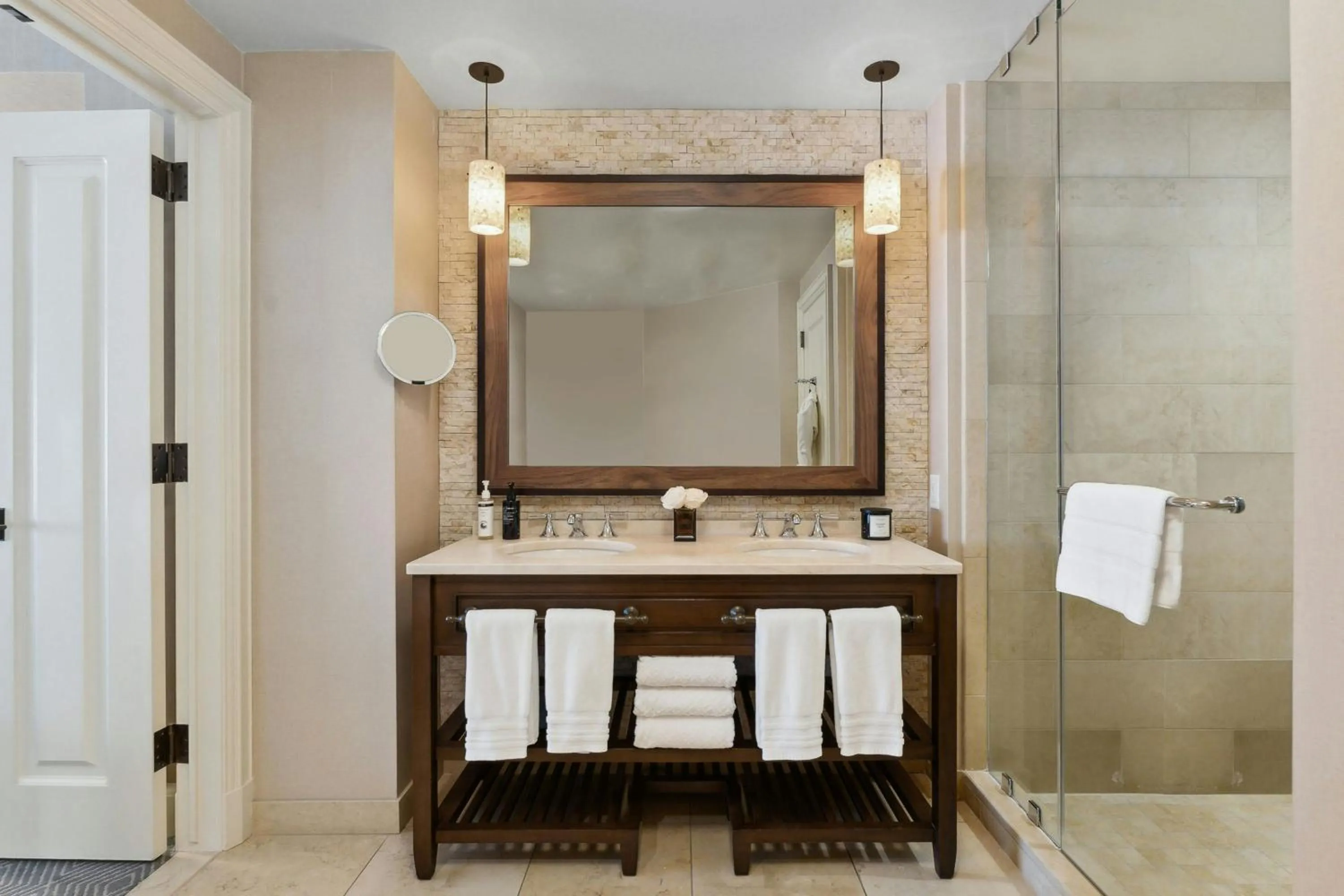 Photo of the whole room in St. Regis Deer Valley