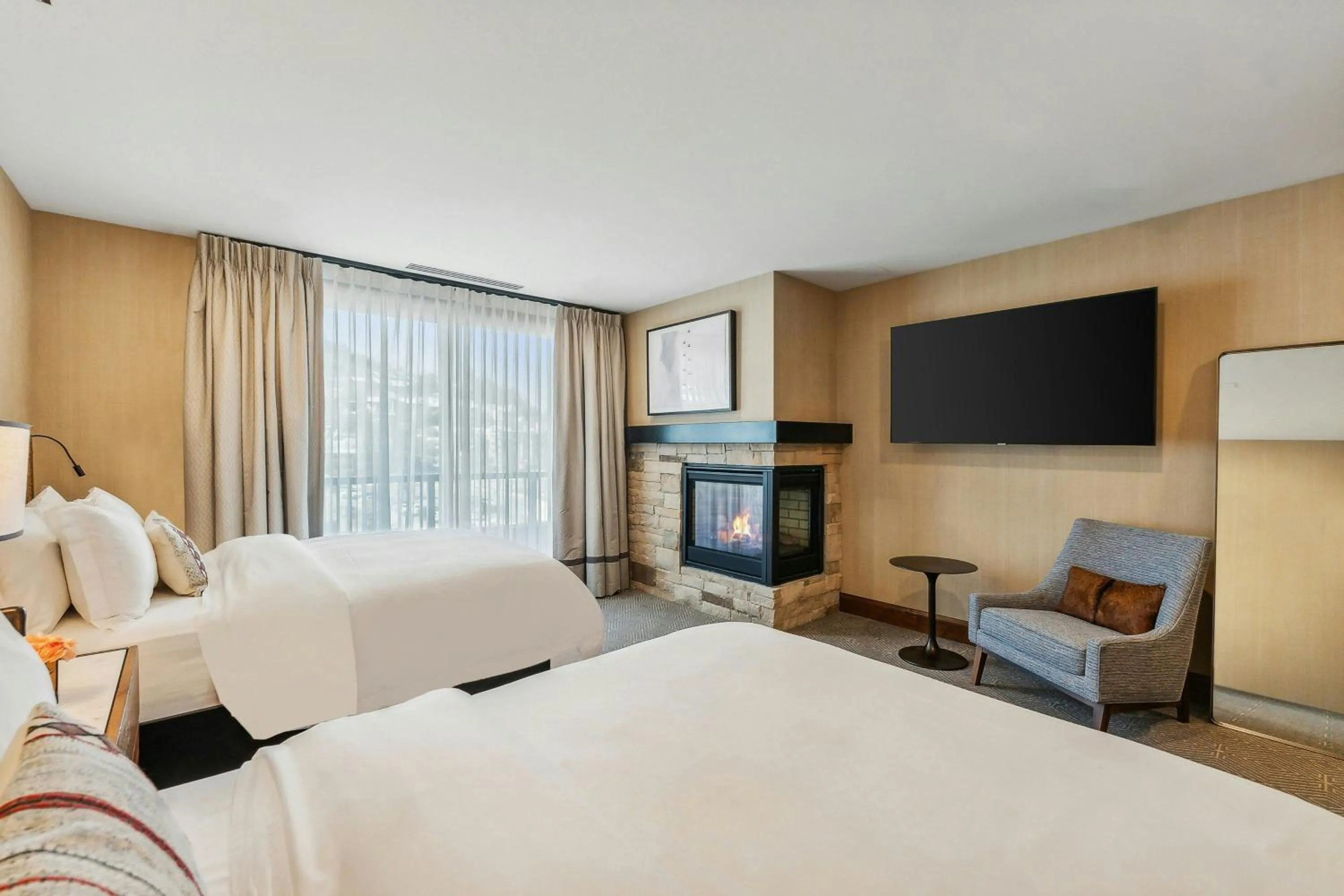 Bedroom, Bed in St. Regis Deer Valley