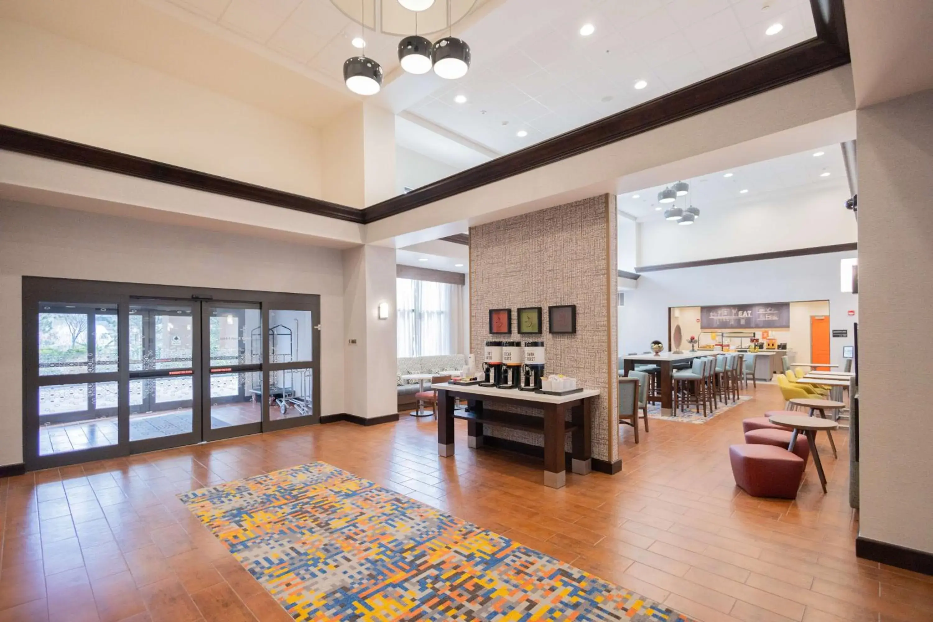 Lobby or reception in Hampton Inn & Suites by Hilton Seattle/Kent Lobby or reception in Hampton Inn & Suites by Hilton Seattle/Kent