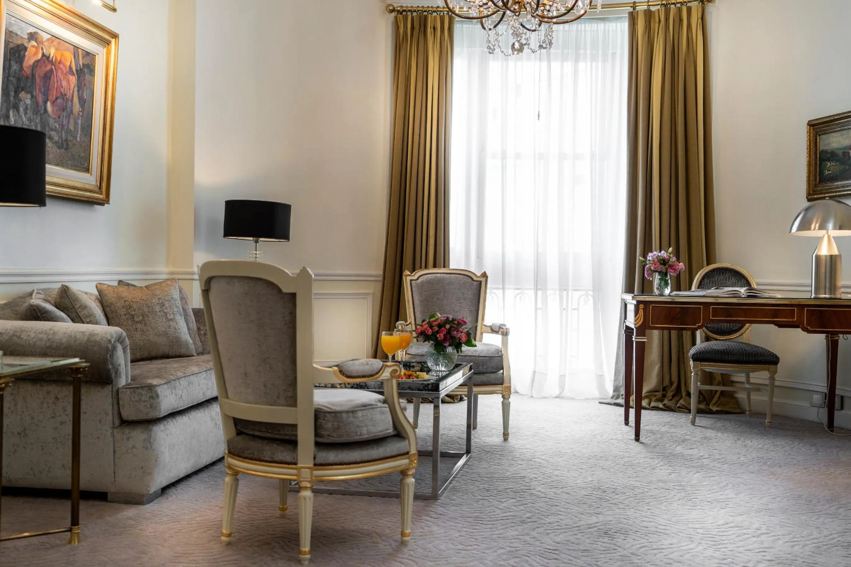 Living room in Alvear Palace Hotel - Leading Hotels of the World
