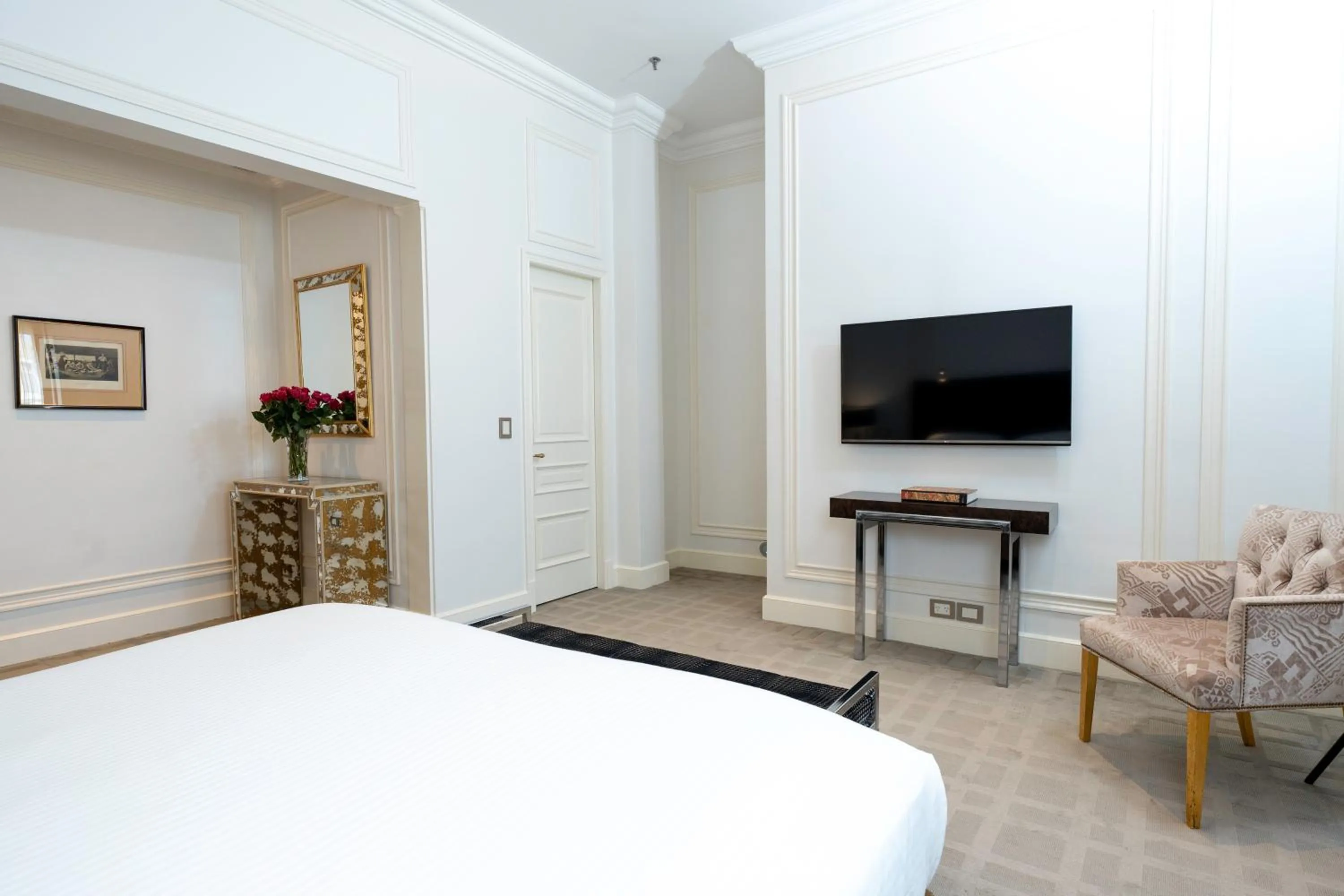 Photo of the whole room, Bed in Alvear Palace Hotel - Leading Hotels of the World